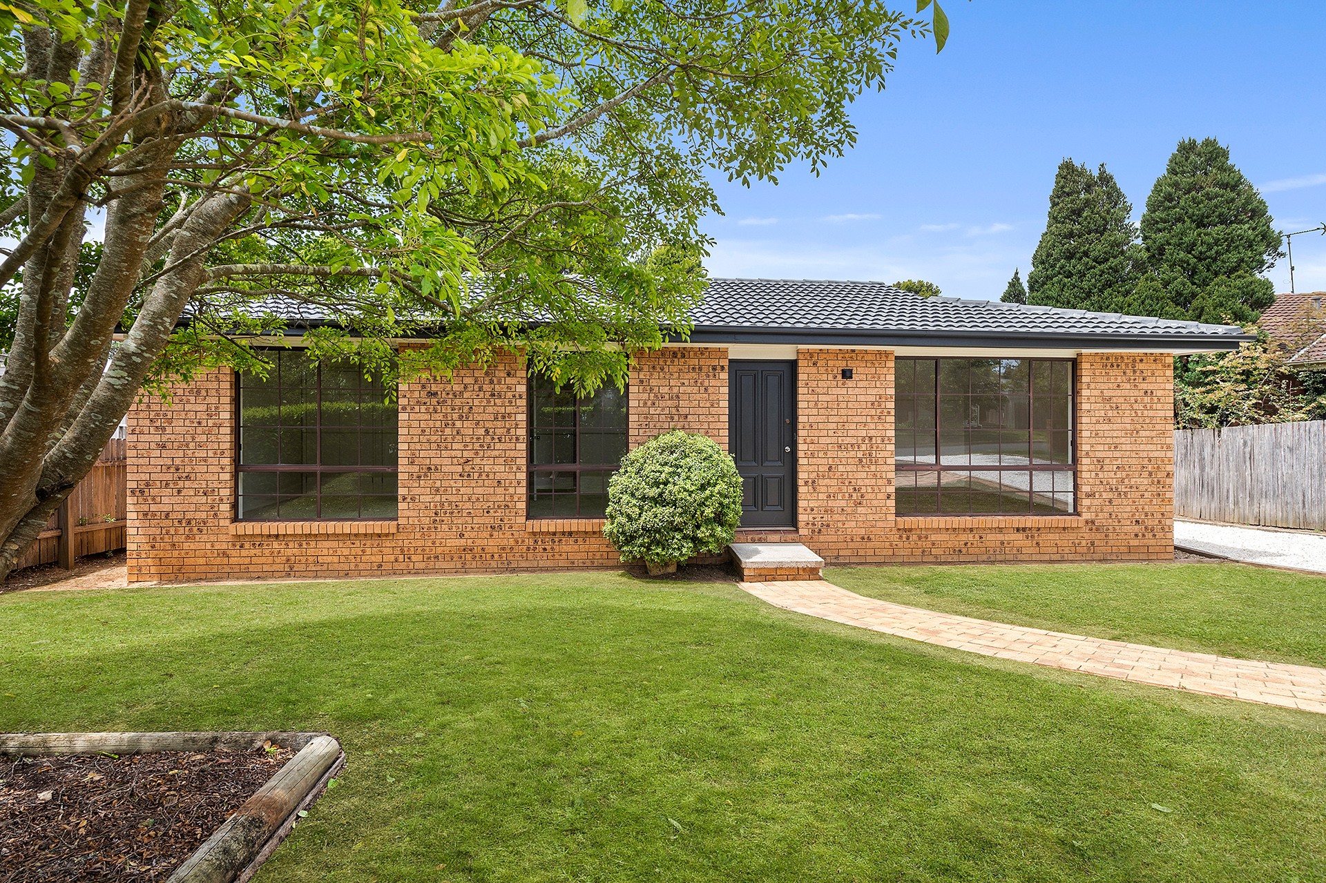 22 Cherry Tree Close, Moss Vale, NSW 2577