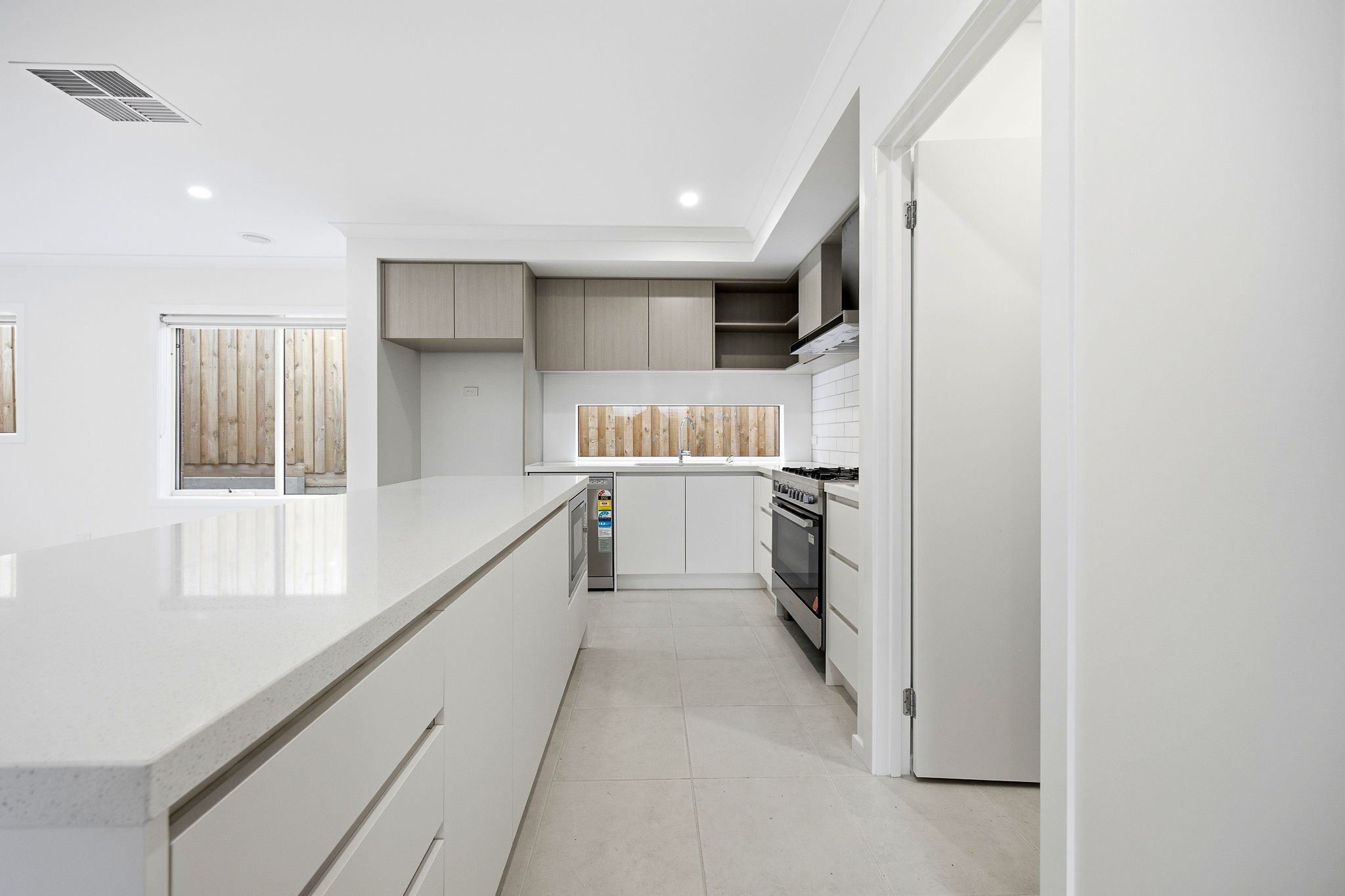 24 Seacombe Road, Nar Nar Goon North, VIC 3812