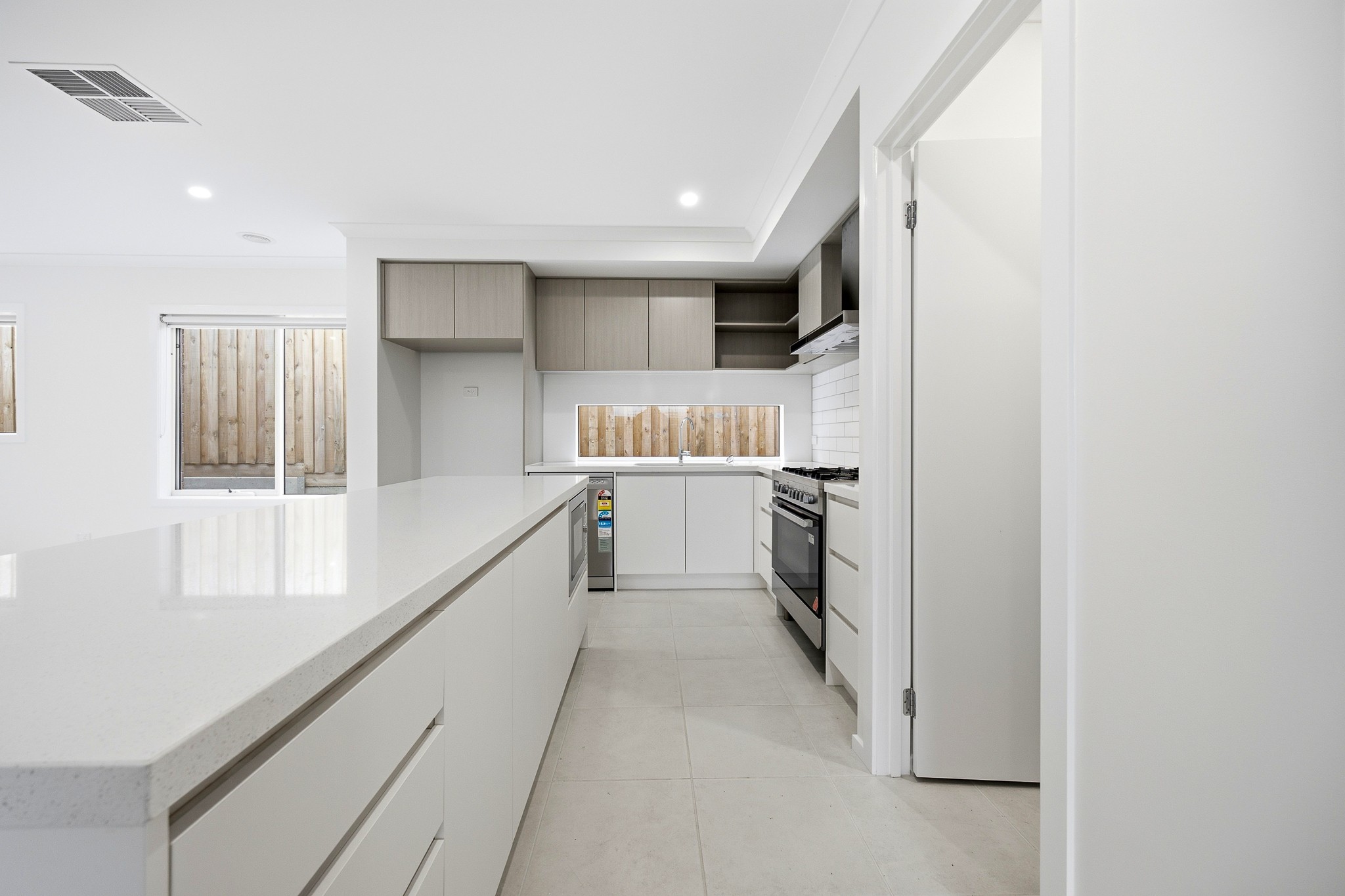 24 Seacombe Road, Nar Nar Goon North, VIC 3812
