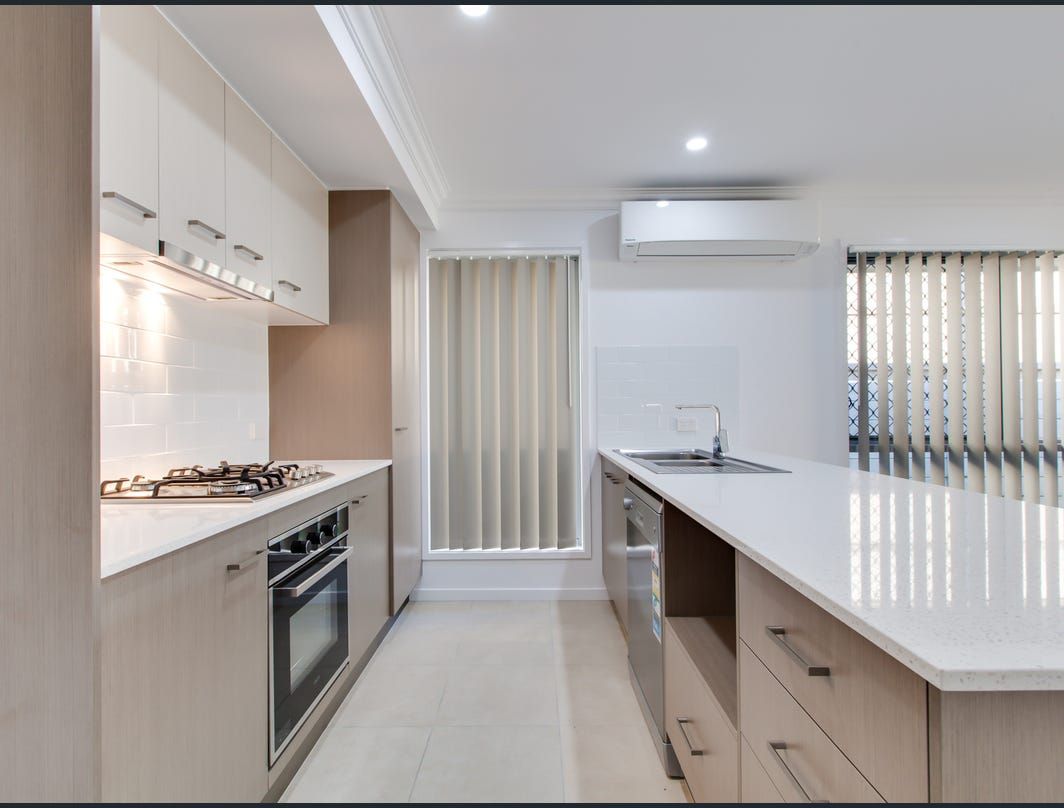 28 Lady Musgrave Drive, Springfield Lakes, QLD 4300