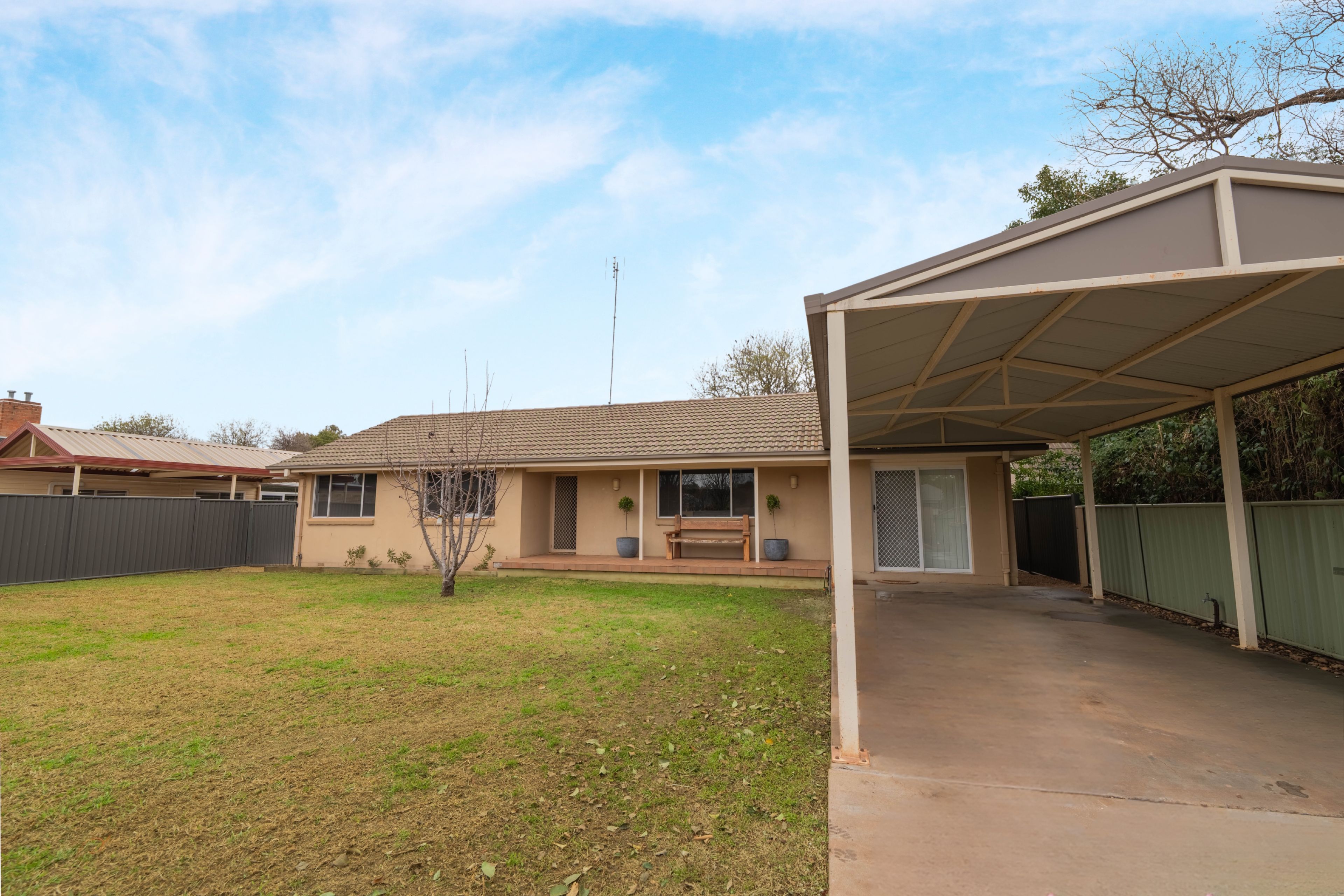 77 Church Street, Forbes NSW 2871