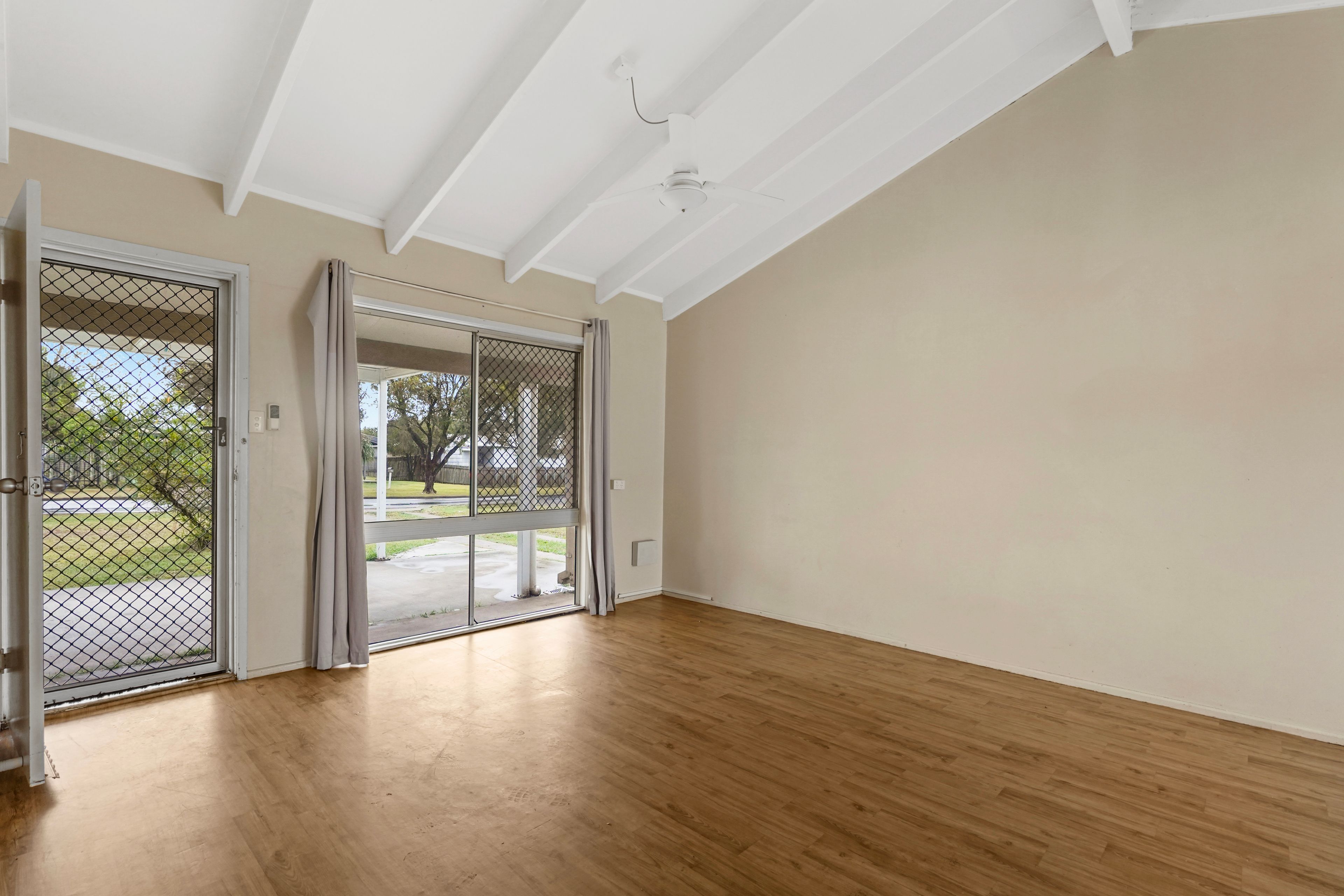 33 Phyllis Street — photo 3 of 23