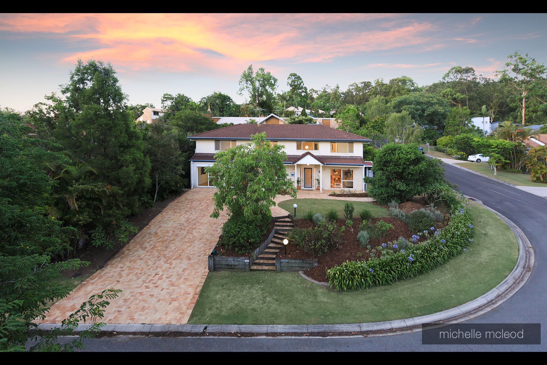 4 Ringway Place, Chapel Hill QLD 4069