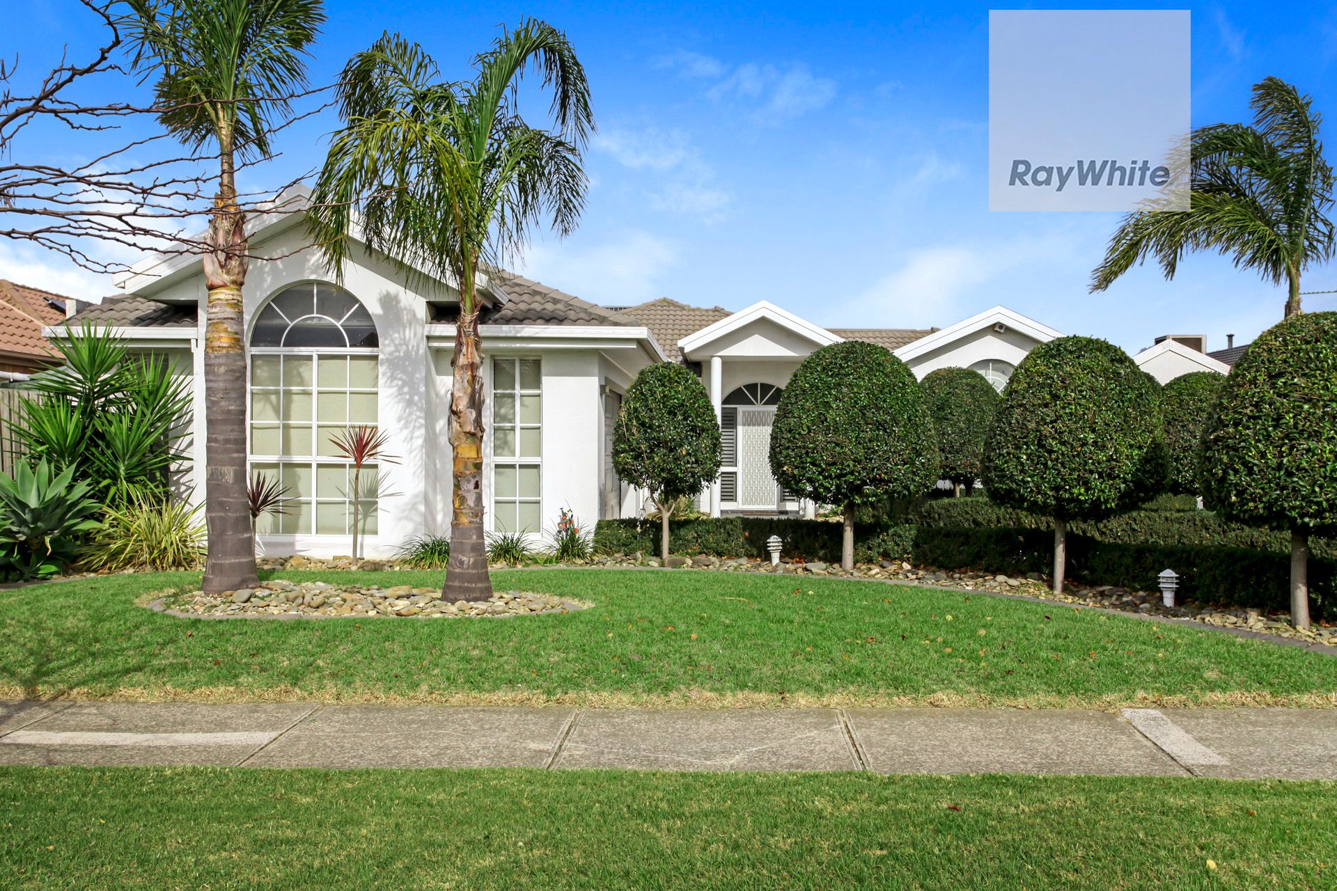 8 Kirkham Drive, Greenvale, VIC 3059