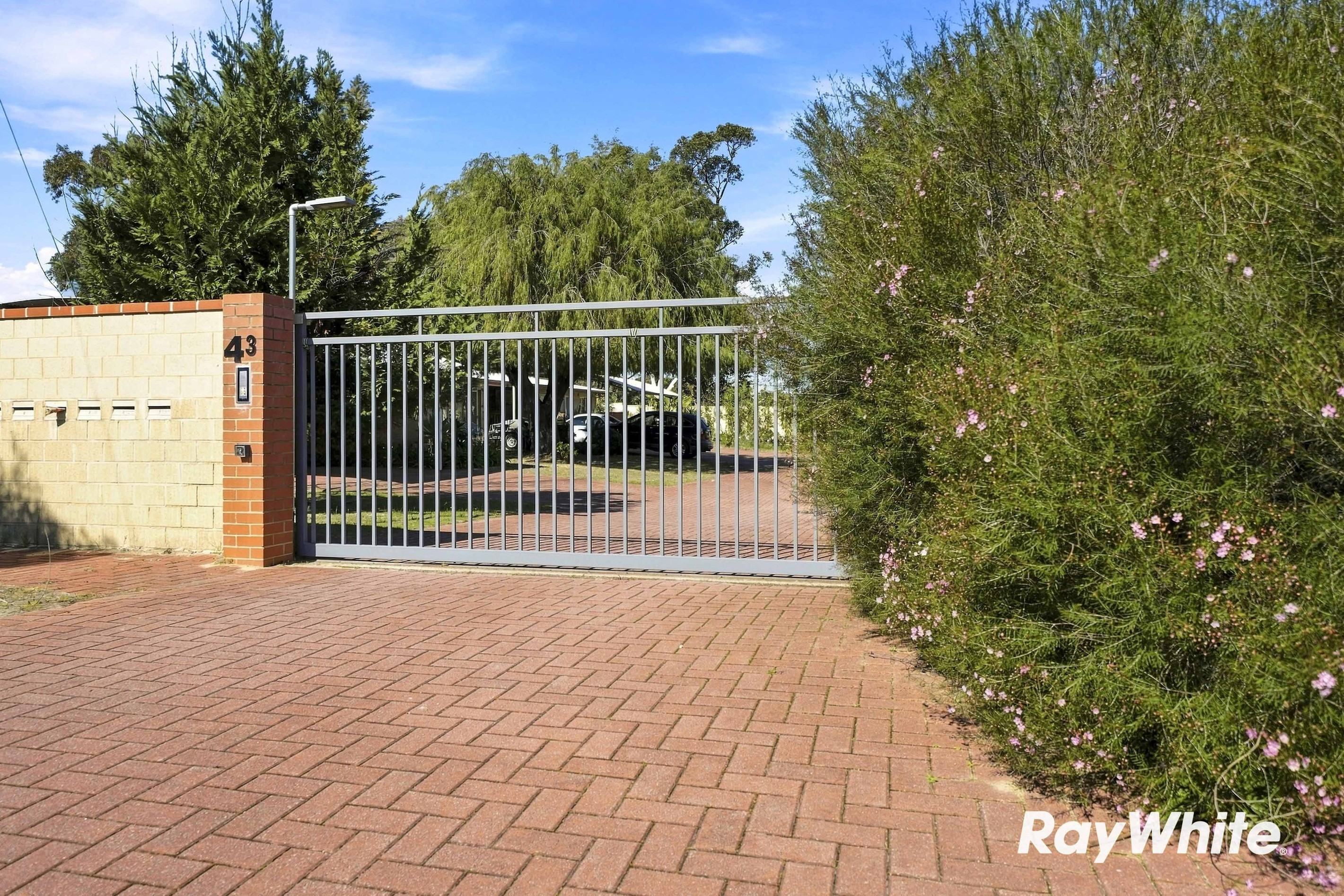 6/43 Golders Way, Girrawheen, WA 6064