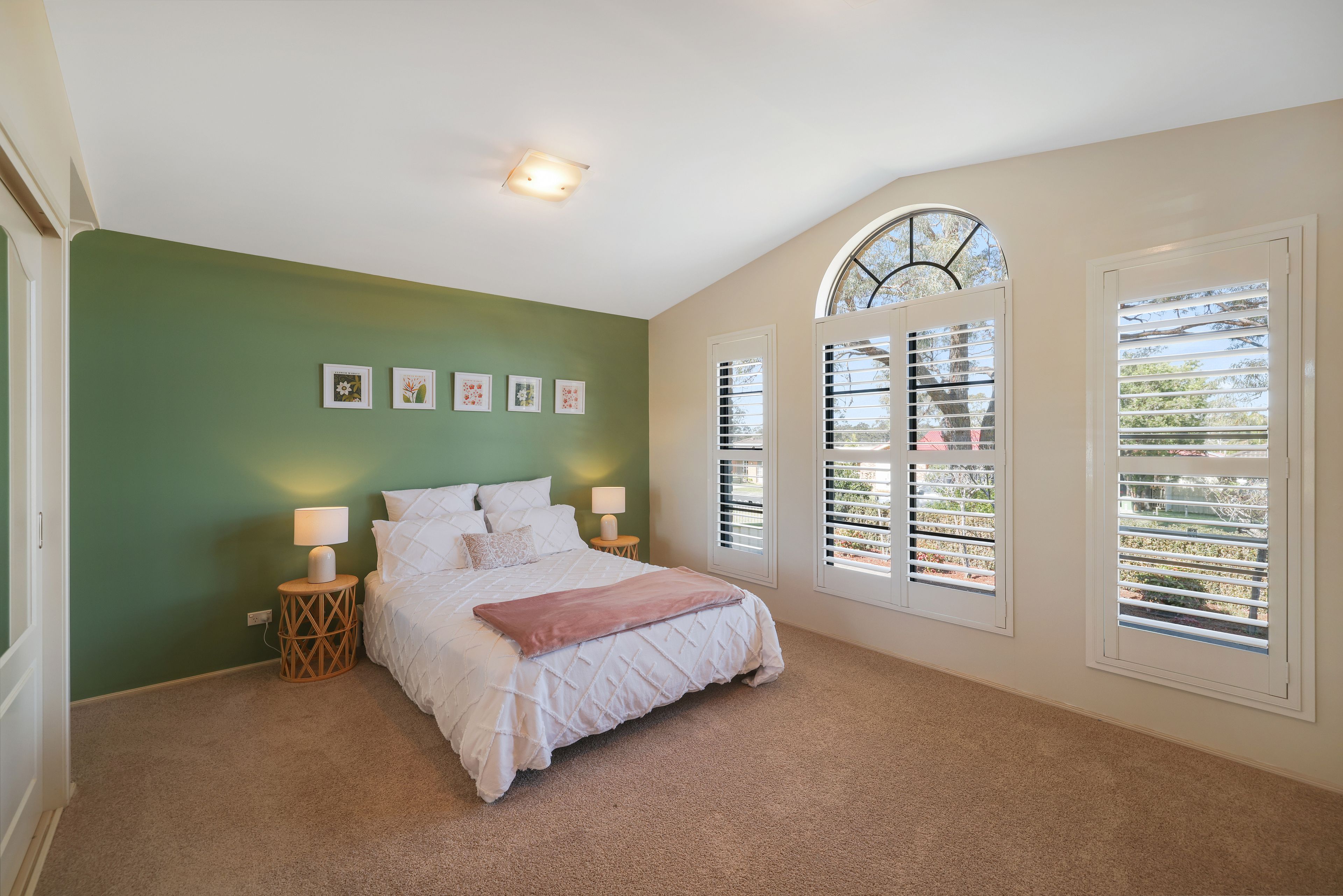 42 Stott Crescent — photo 8 of 25
