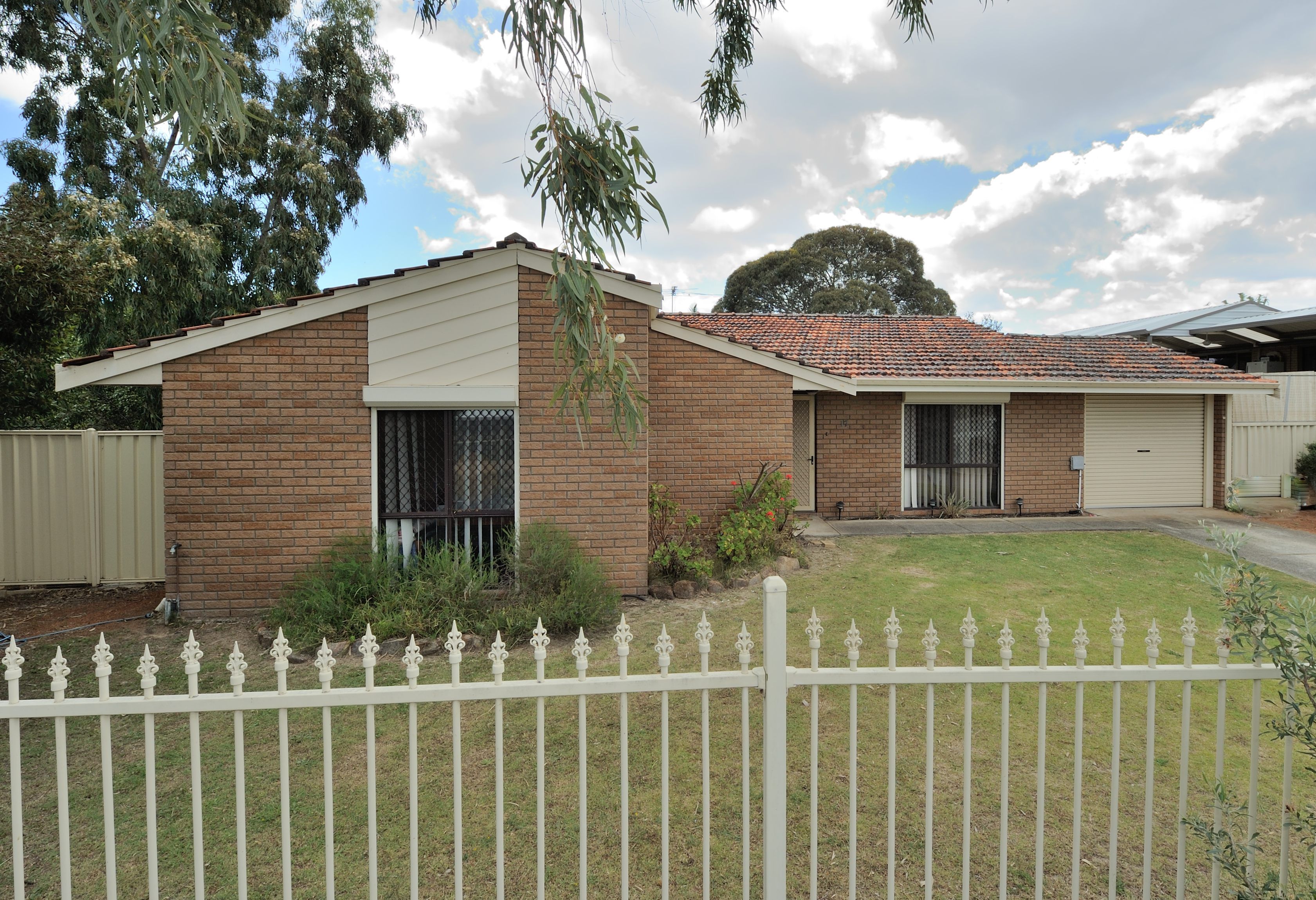 17 Saddlehill Ramble, Ballajura WA 6066