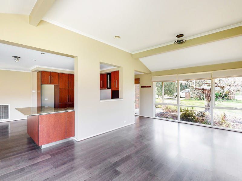 1 Farmillo Court — photo 7 of 12
