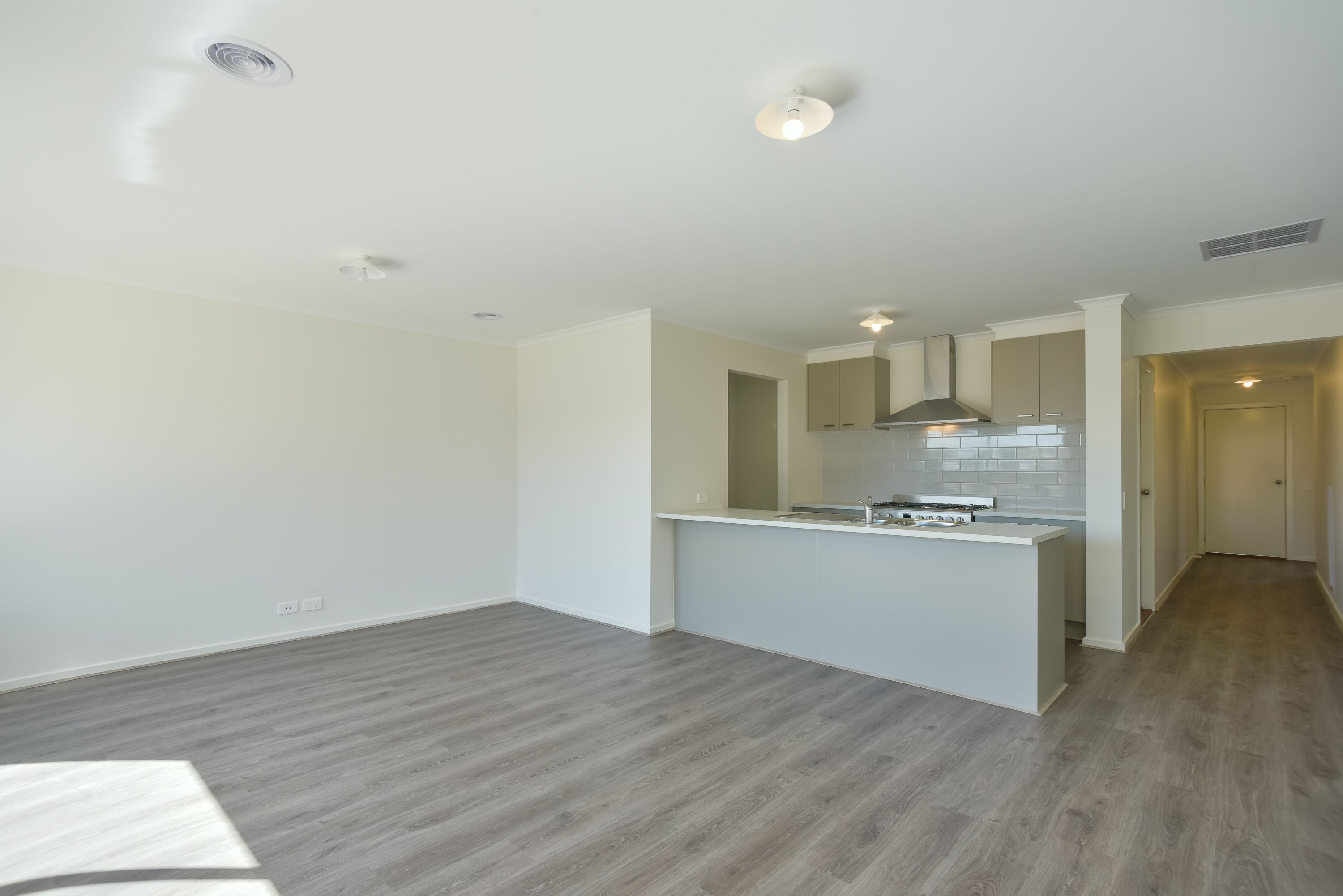 28 Limetree Way, Lake Gardens, VIC 3355
