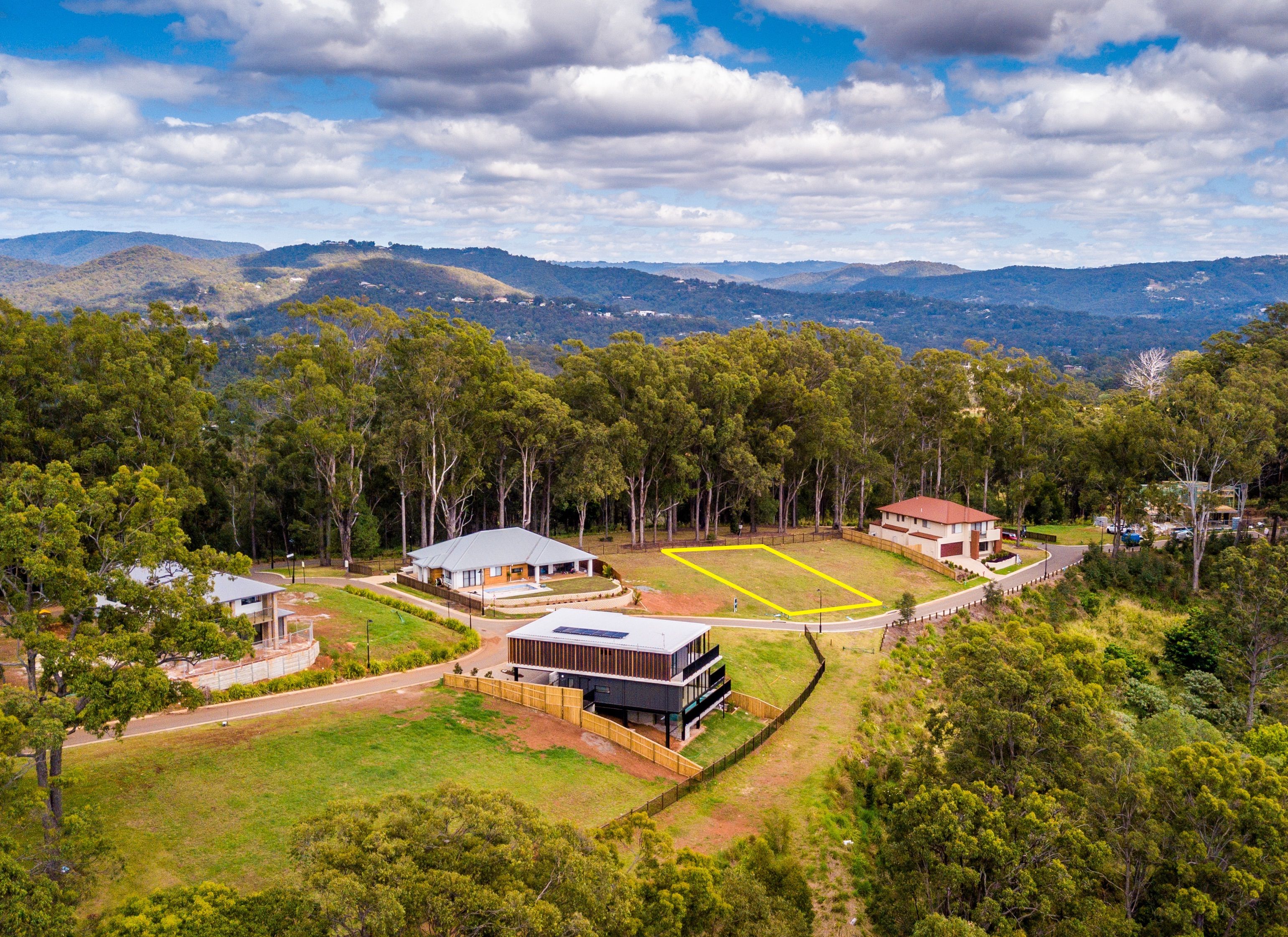 15 Bluebird Lane, Reedy Creek, QLD 4227
