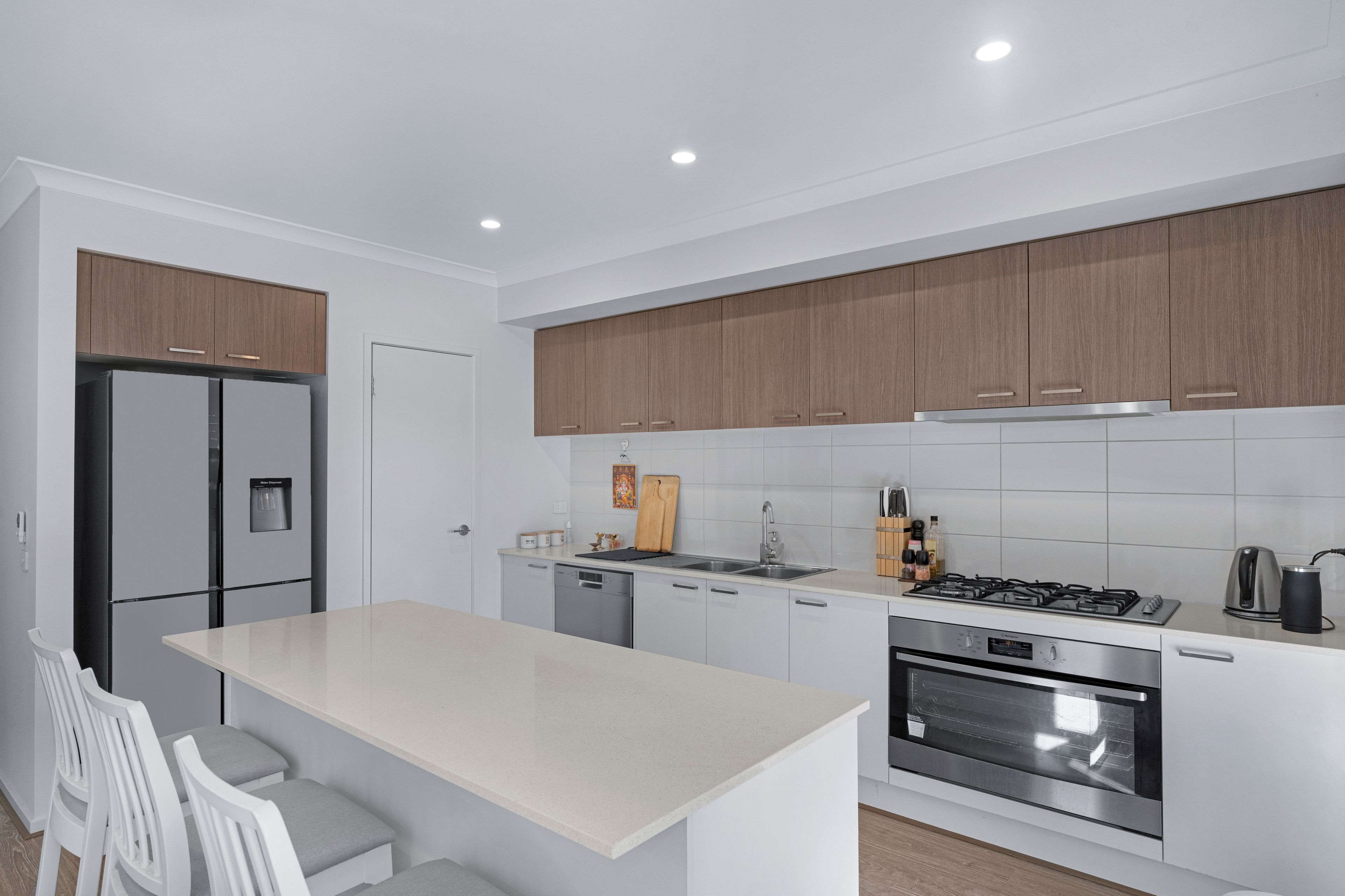 6 Lamaro Way — photo 4 of 10