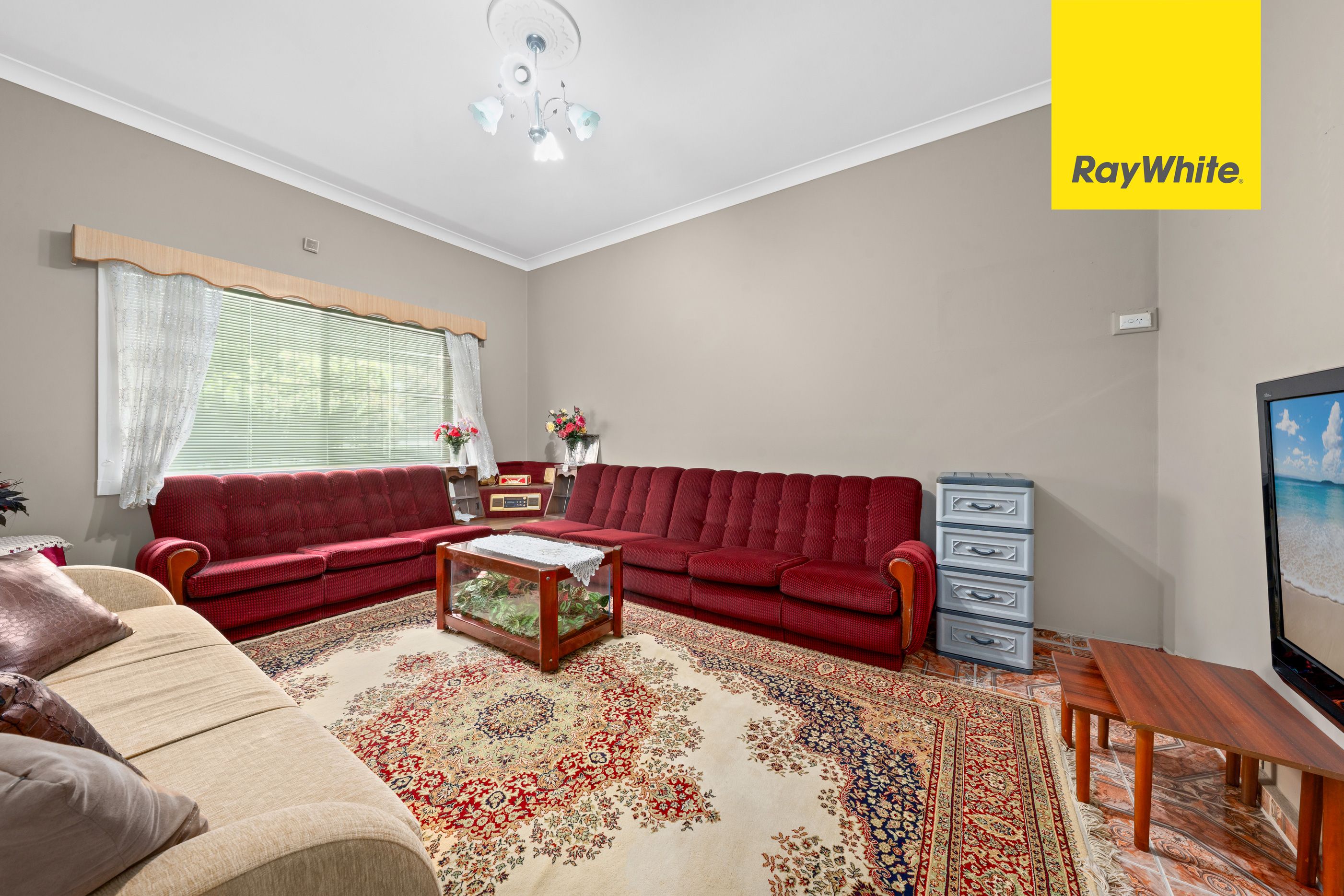 22 Noora Street — photo 3 of 19