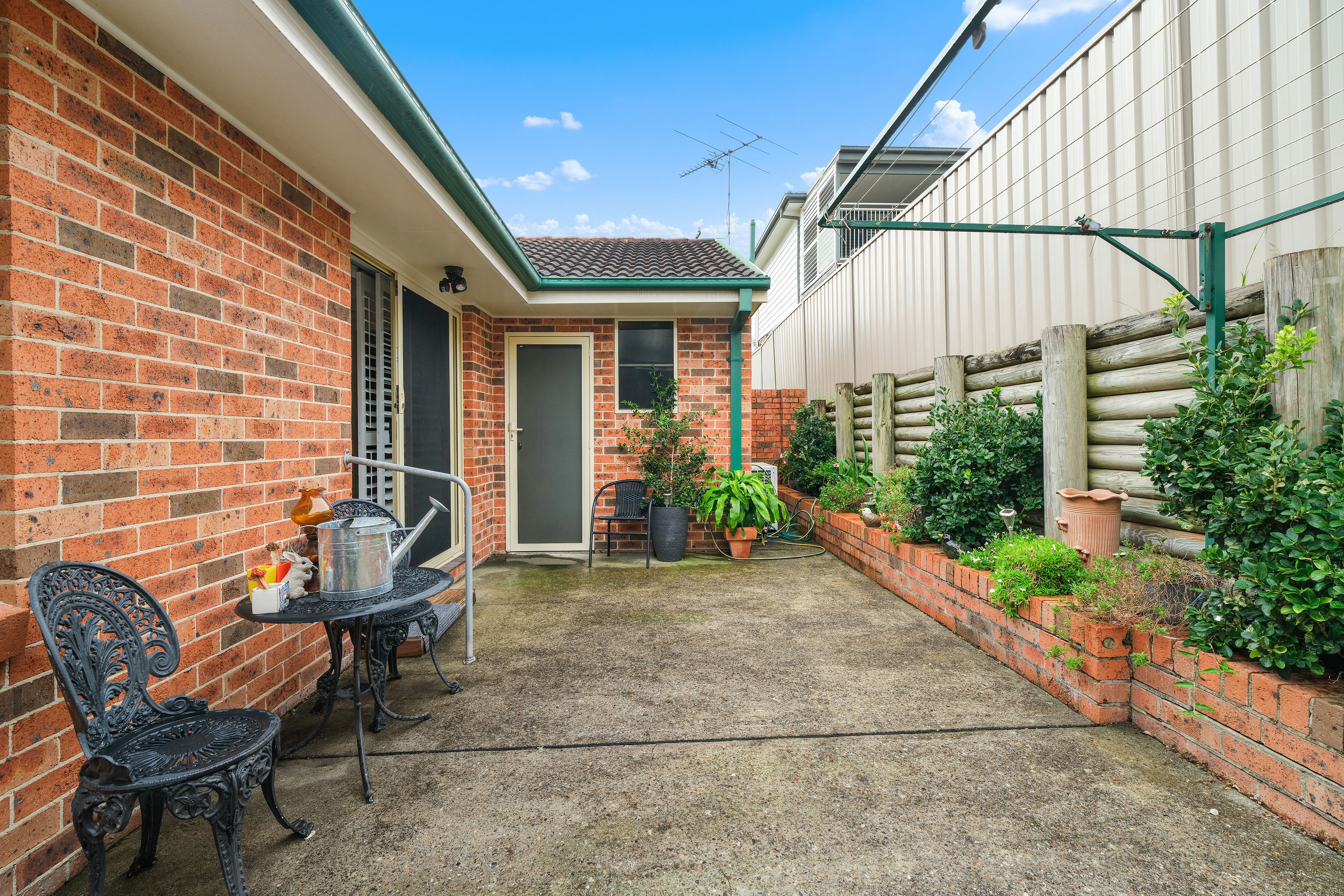 2/4 Chippindall Street — photo 12 of 17