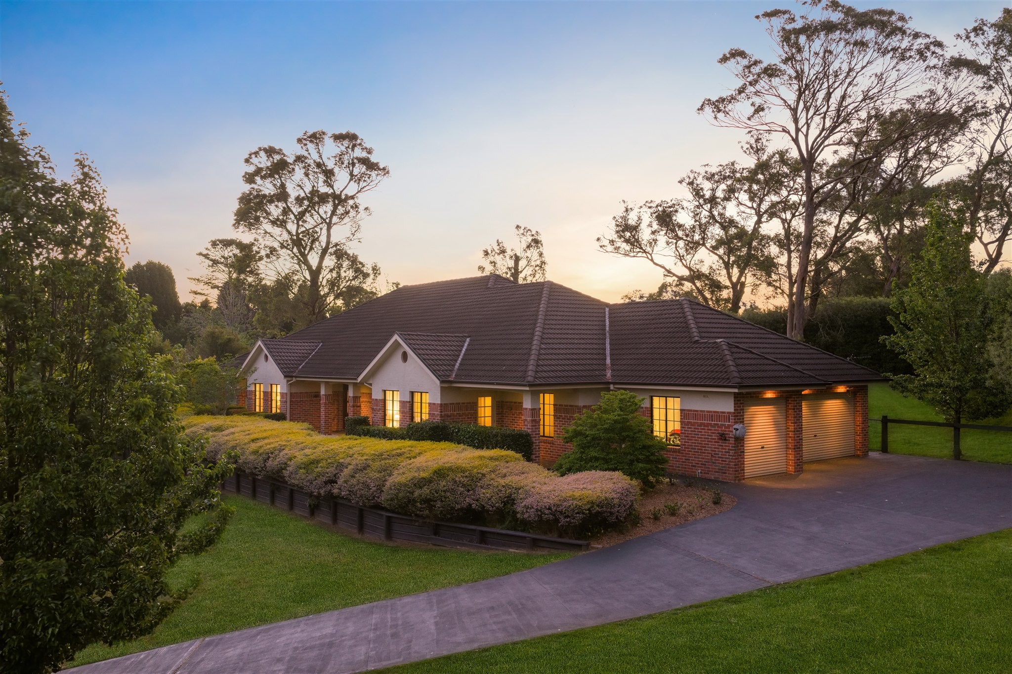 8 Harby Avenue, Burradoo, NSW 2576