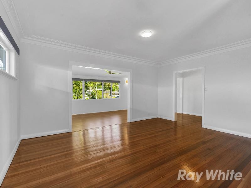 35 Wilgarning Street, Stafford Heights, QLD 4053