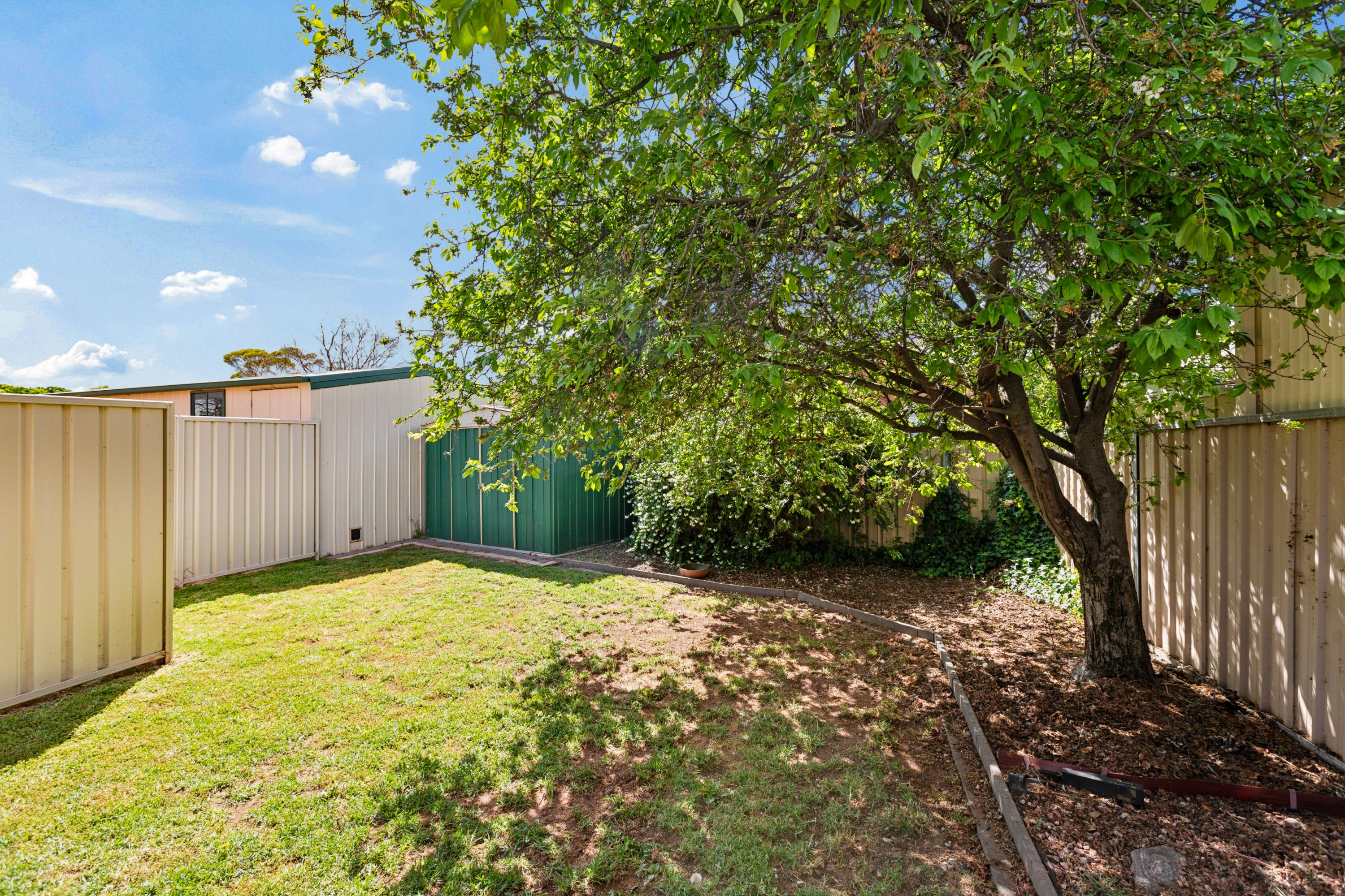 7 Amber Close — photo 15 of 18