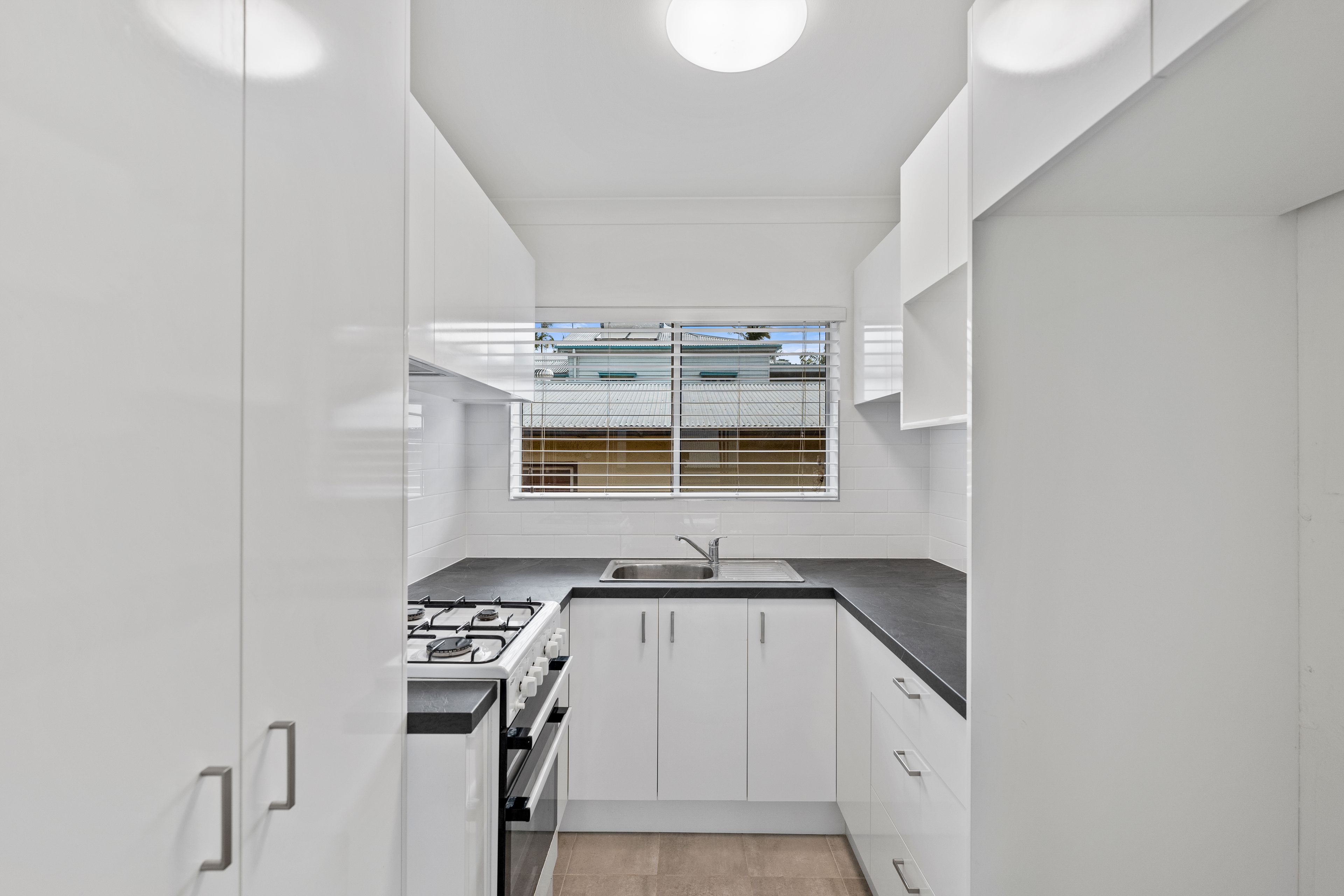 2/33 Broadmere Street, Annerley, QLD 4103