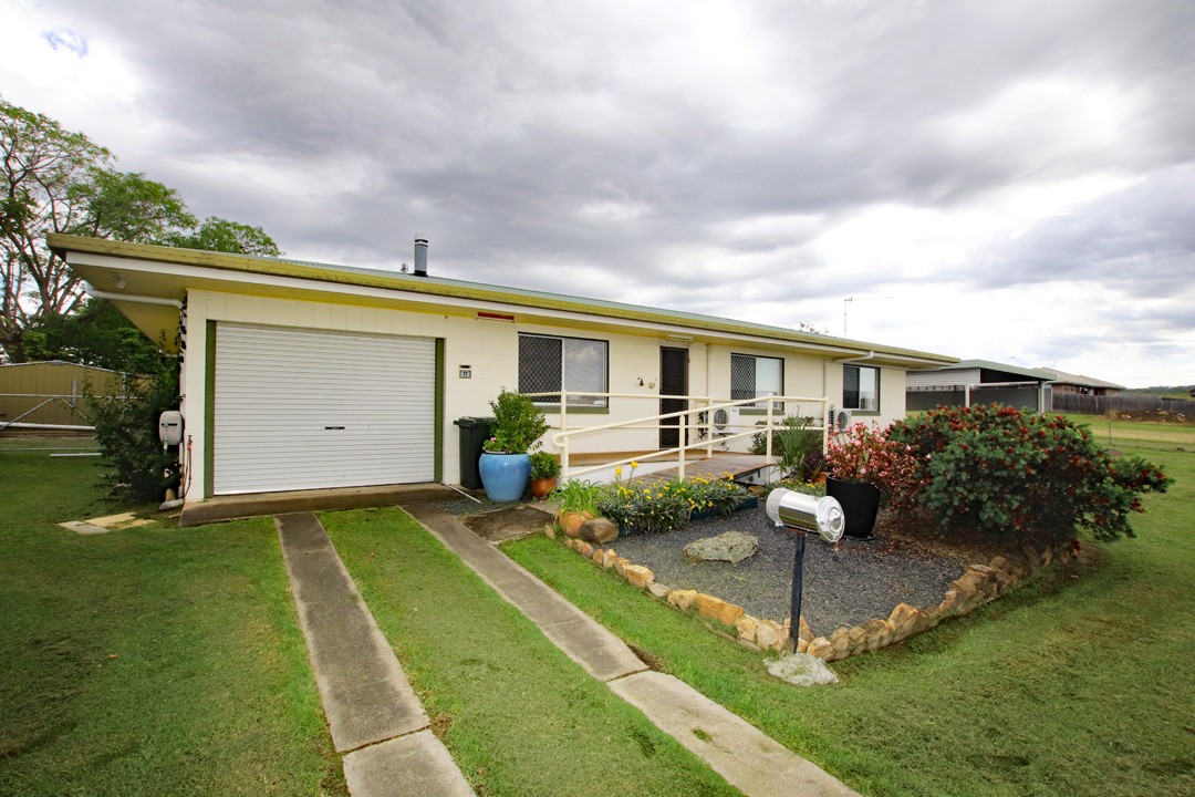 77 Newton Street, Monto, QLD 4630