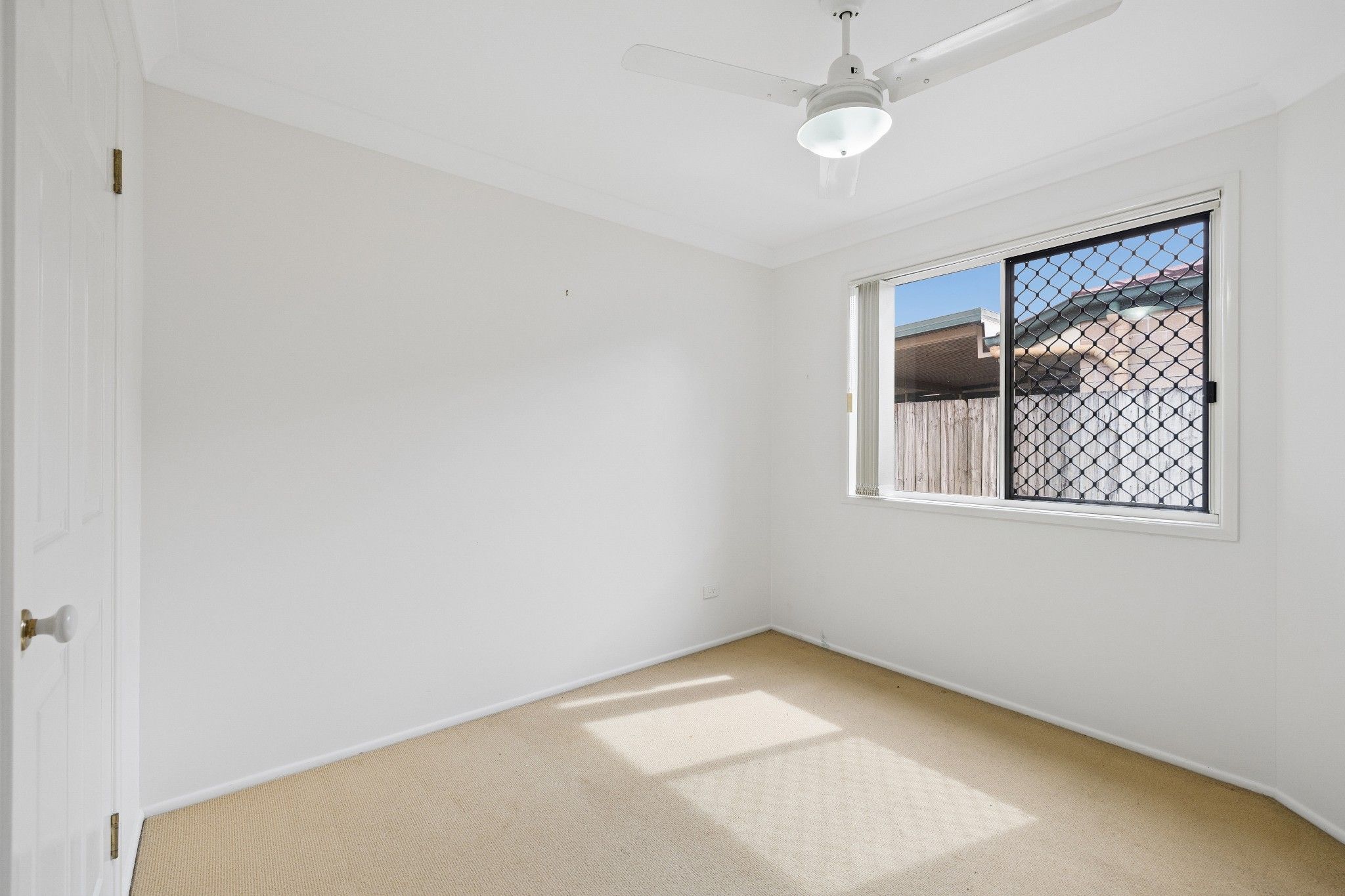 27 Calista Crescent — photo 14 of 19