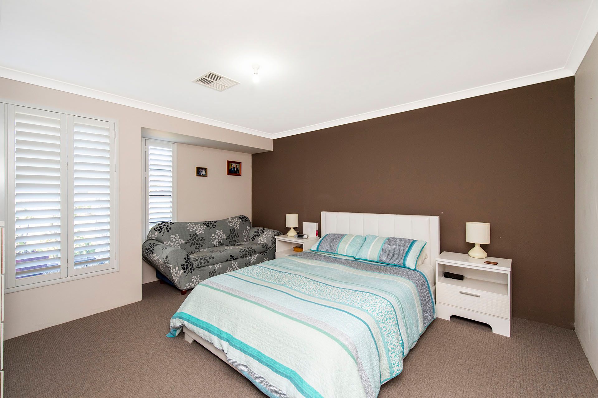 12 Sorrento Turn, Secret Harbour, WA 6173