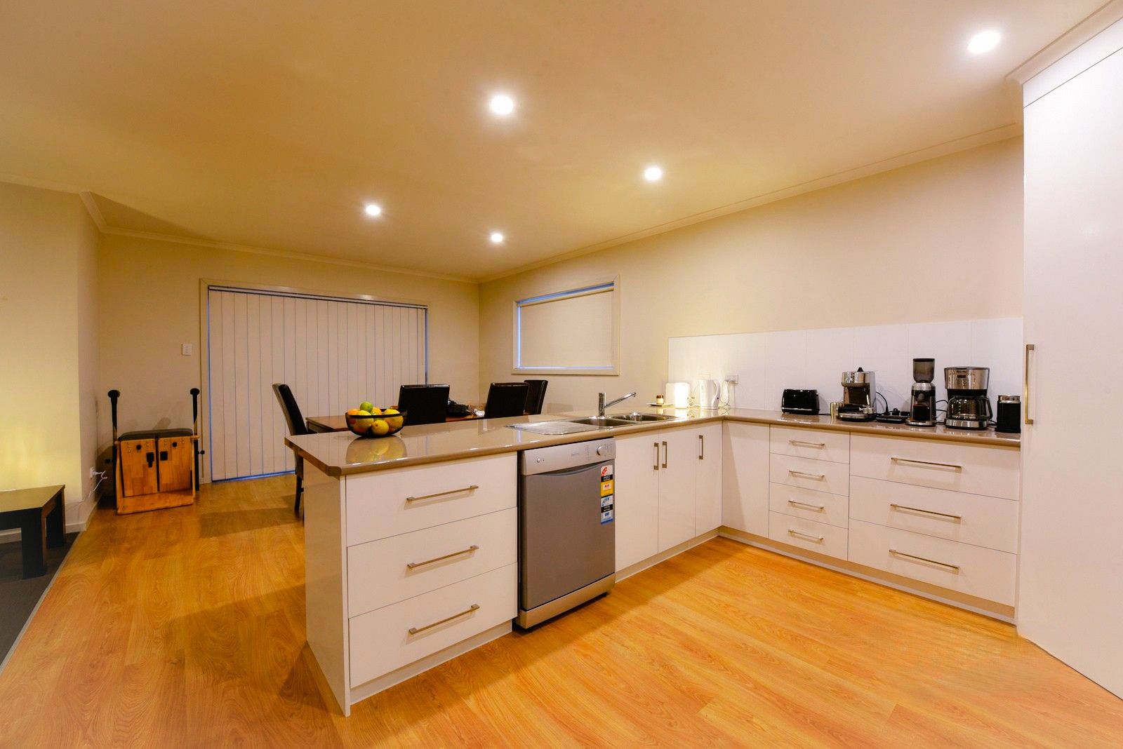 27C Hart Street — photo 4 of 12