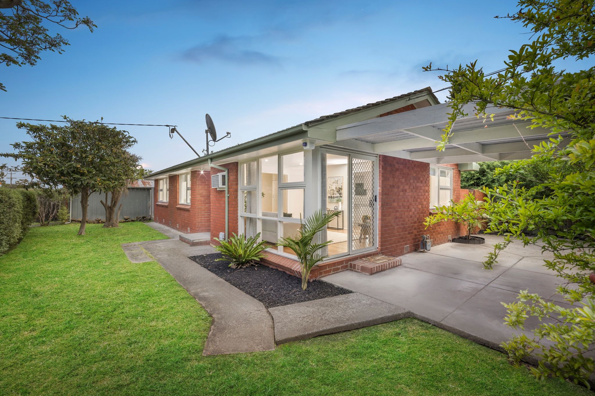 33 Warraweena Road , Clayton South VIC 3169