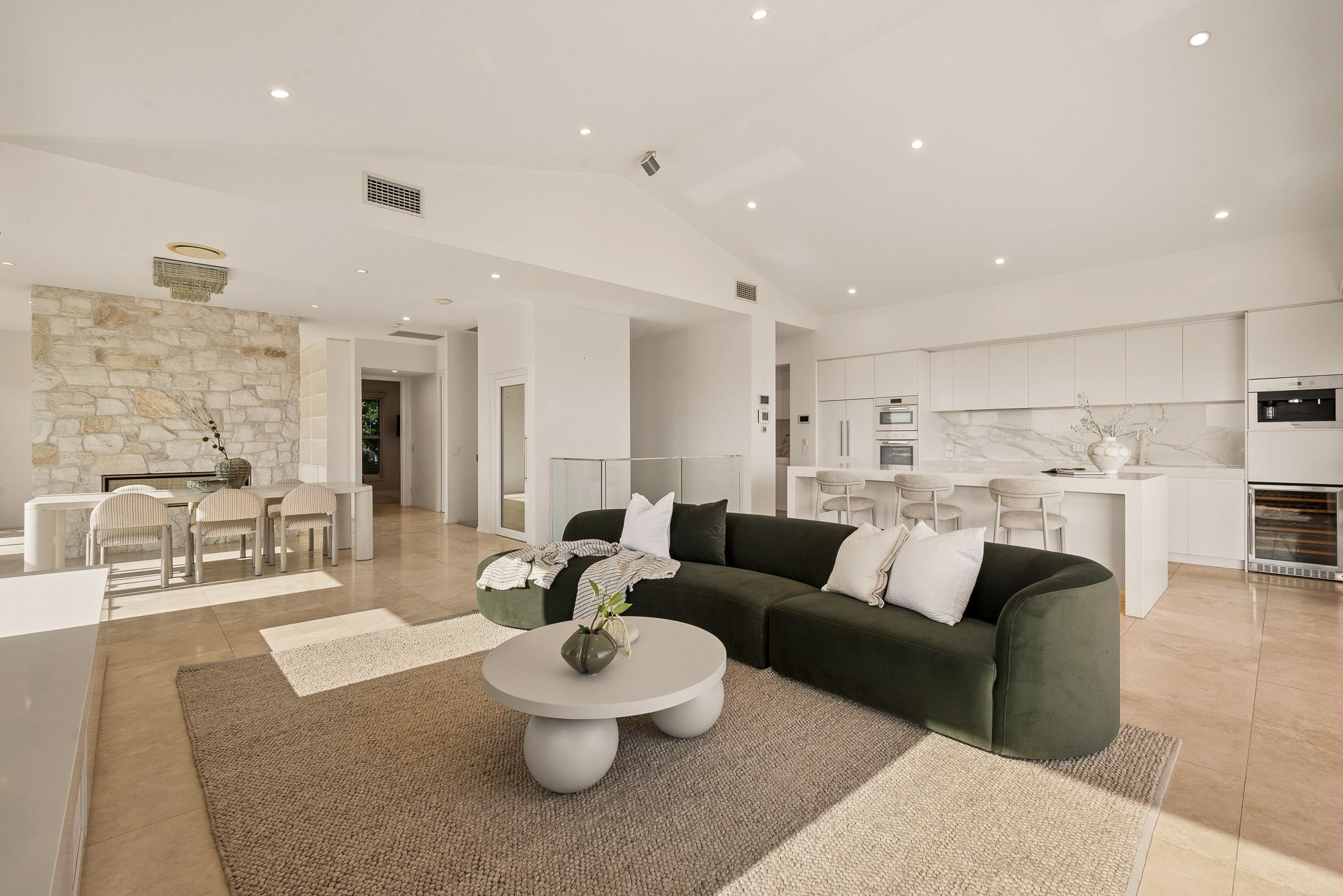 44 Victoria Street — photo 12 of 30