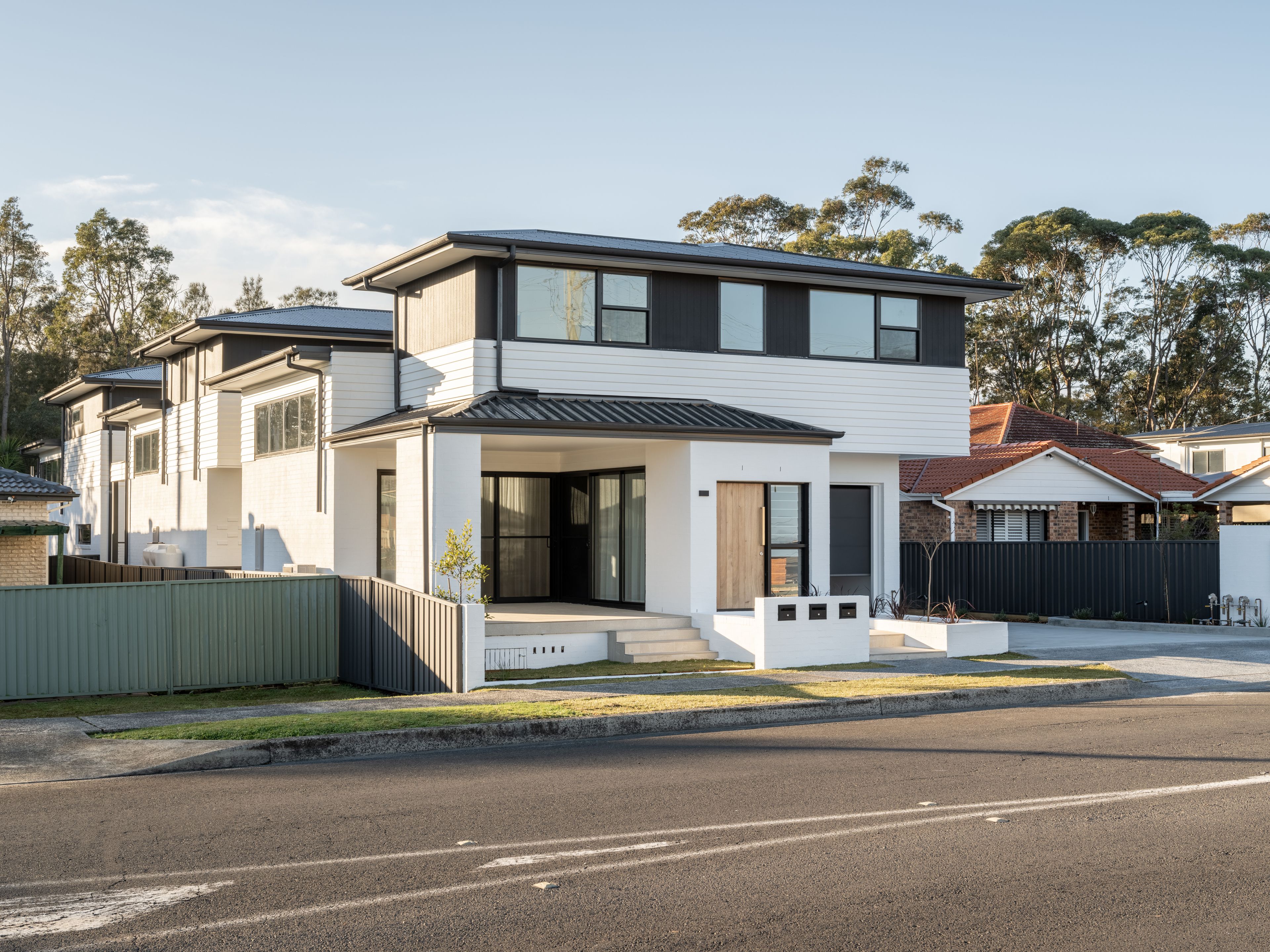 1/1A Leamington Road, Oak Flats, NSW 2529