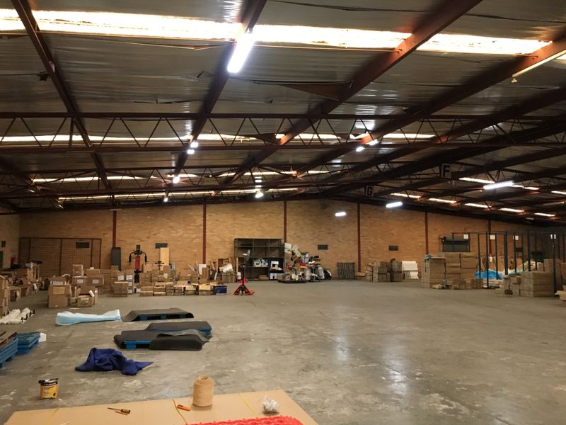 shoe warehouse moorabbin