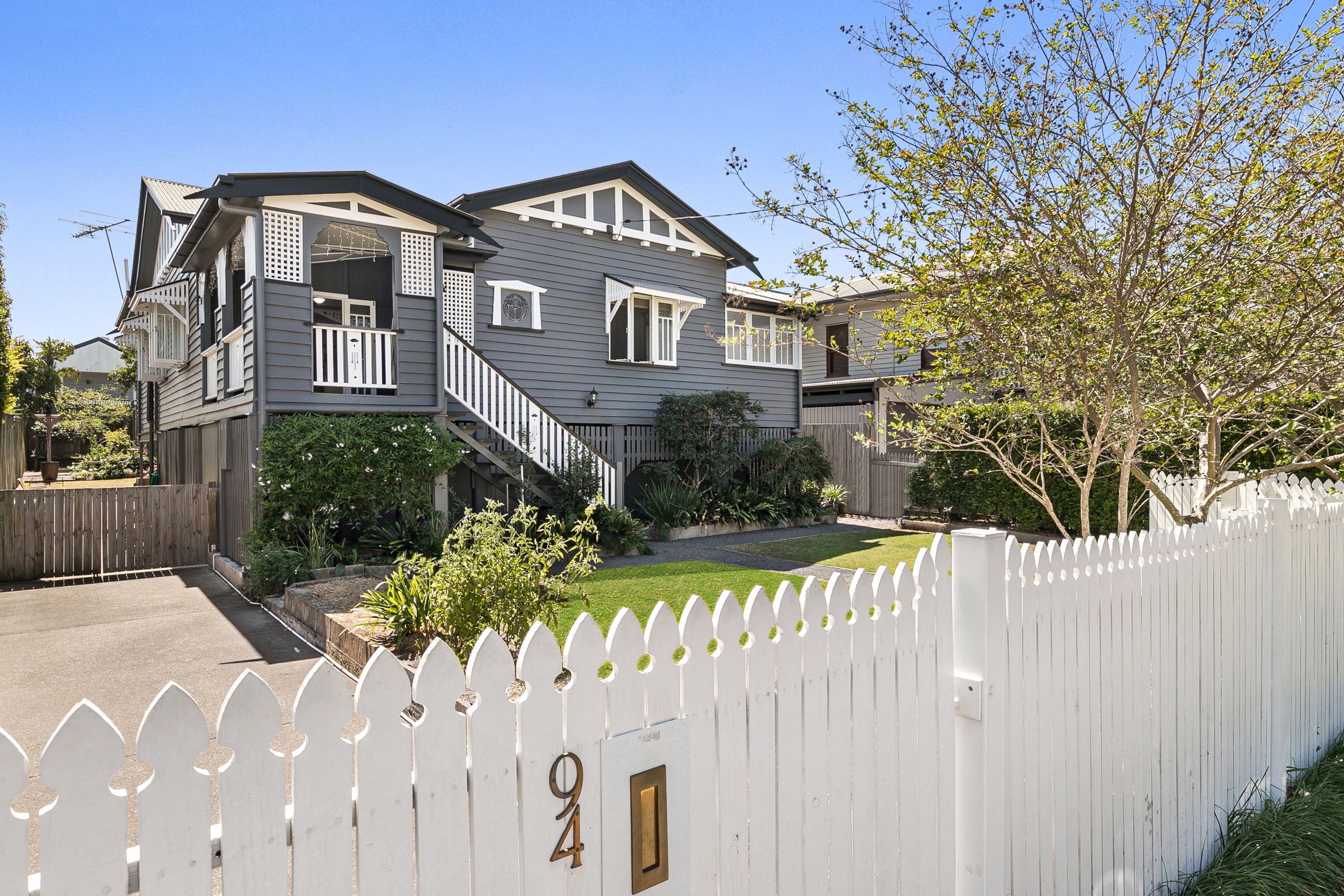 94 Strong Avenue, Graceville QLD 4075