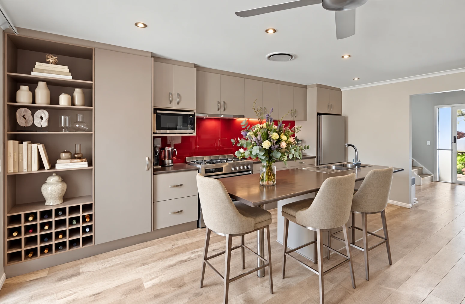 9/6 Harley Street, Labrador, QLD 4215