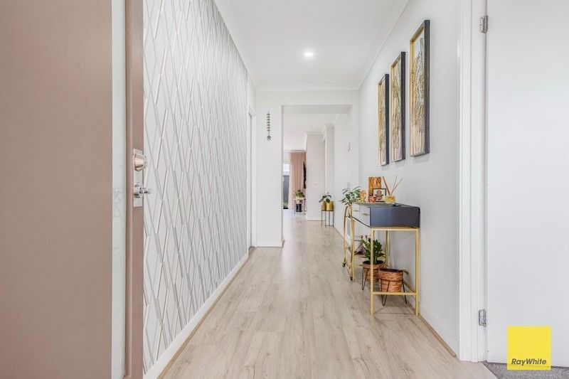 10 Dolomites Drive, Truganina, VIC 3029