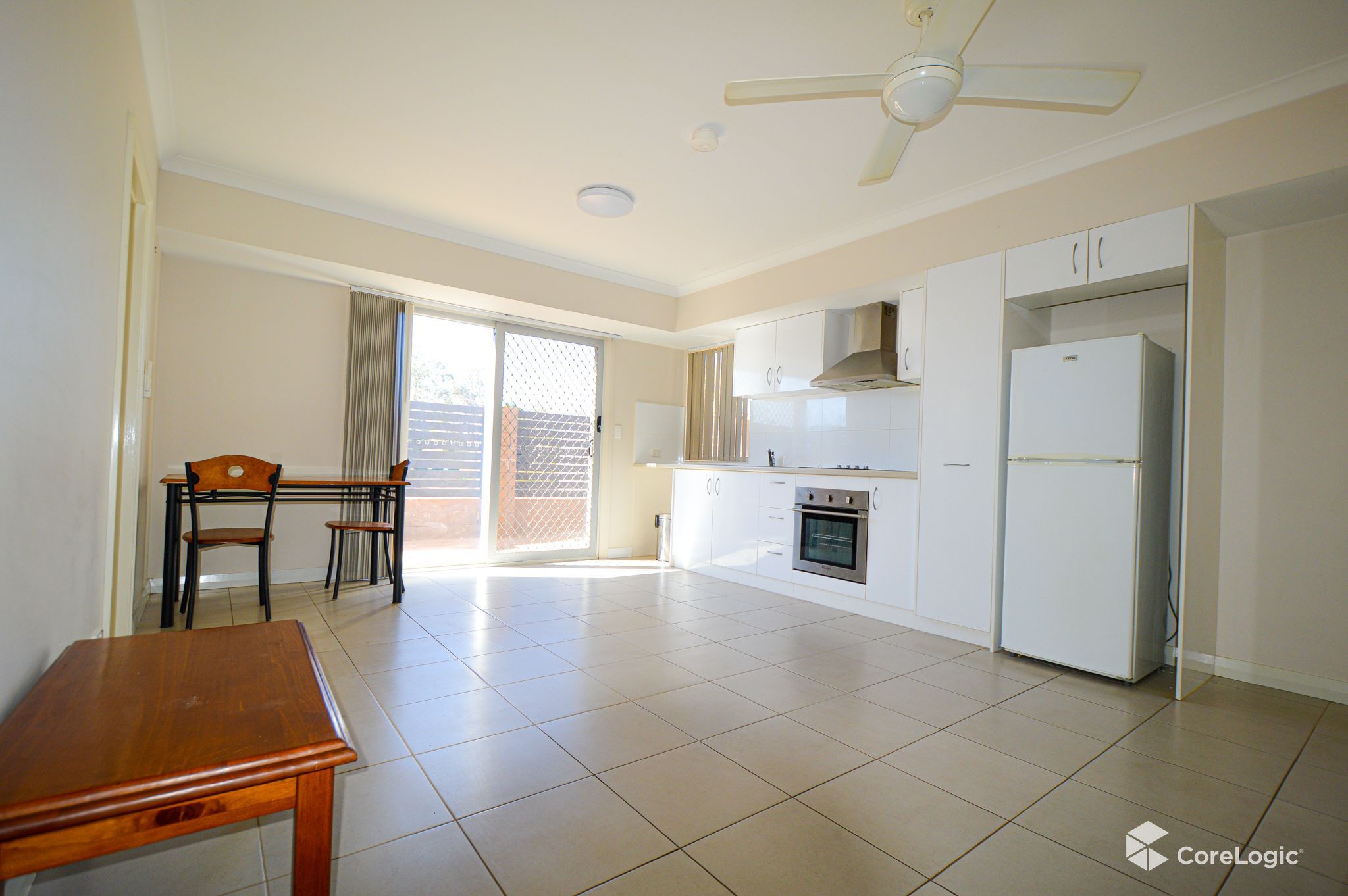 1/24 Paton Road — photo 5 of 11