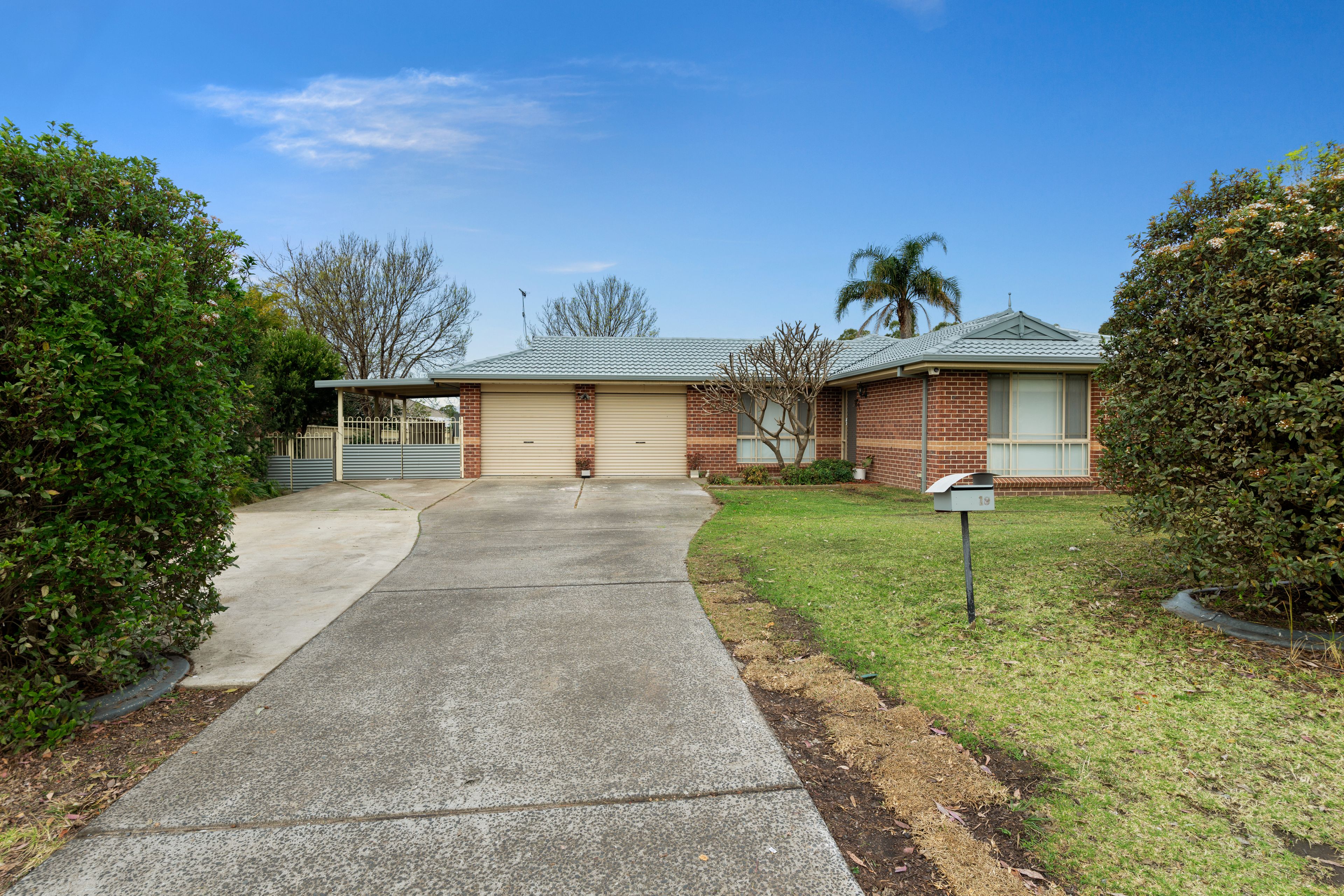 19 Socrates Place, Worrigee, NSW 2540