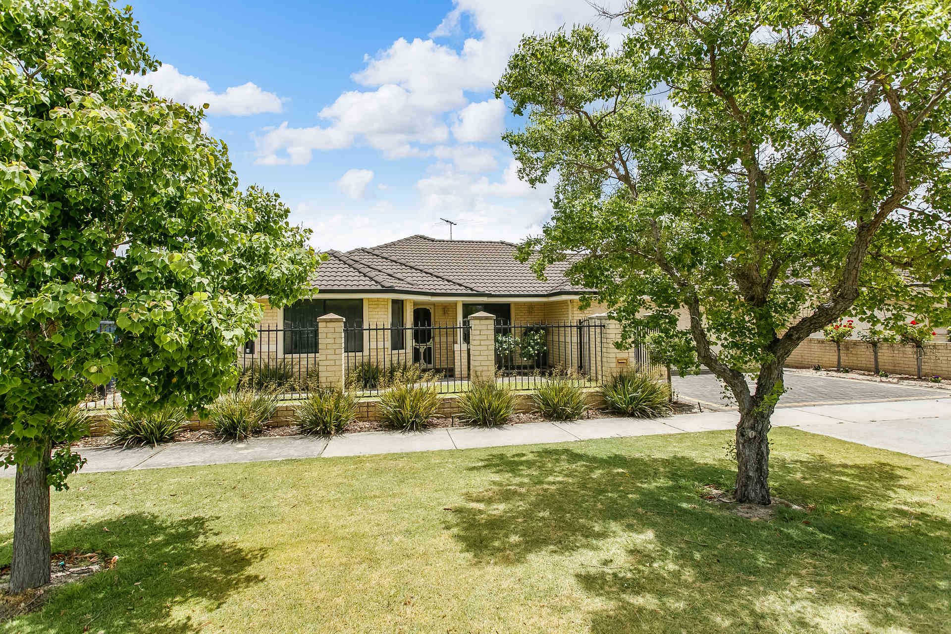 43 Wheeler Street, Morley, WA 6062