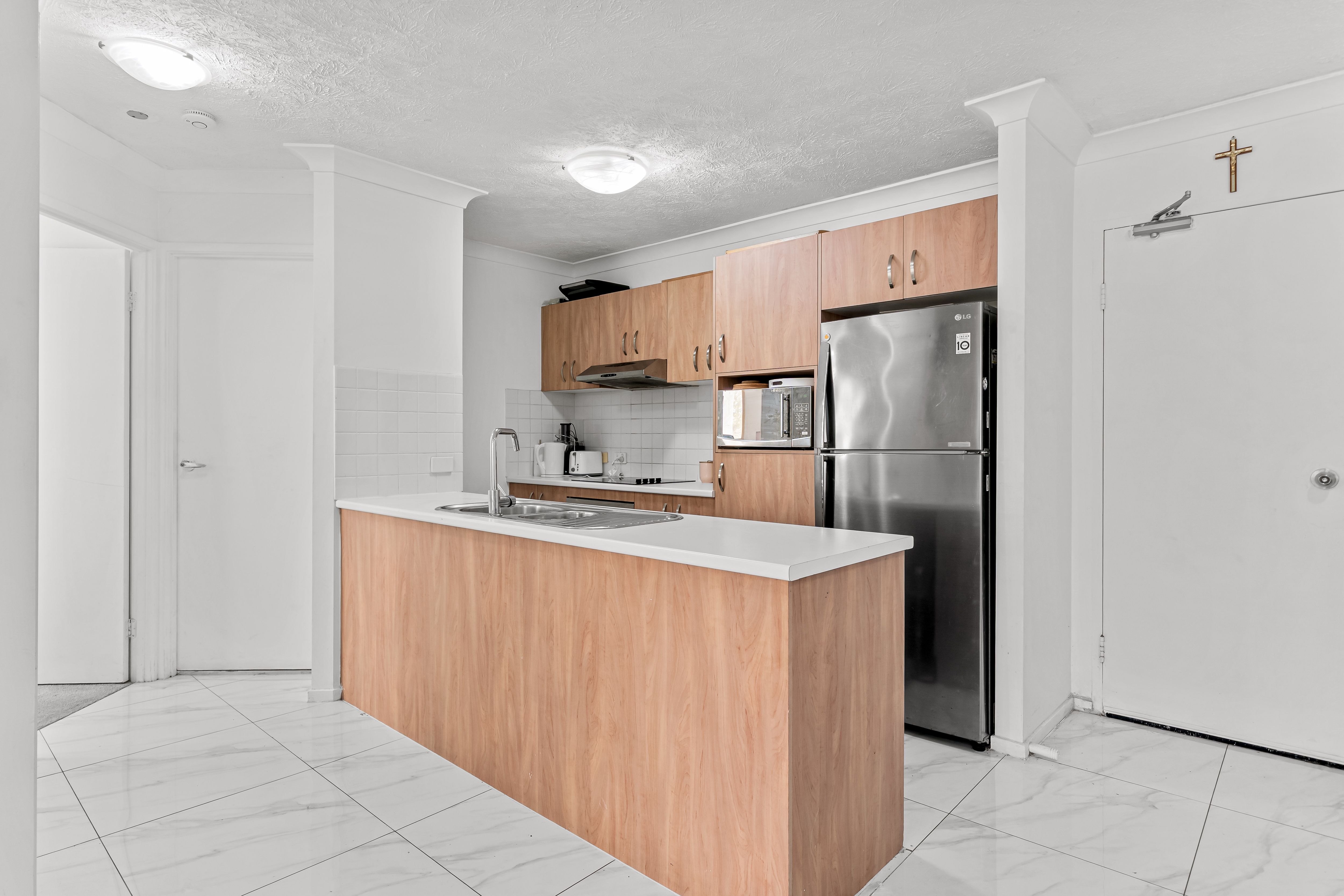 4/18 Mascar Street — photo 10 of 19