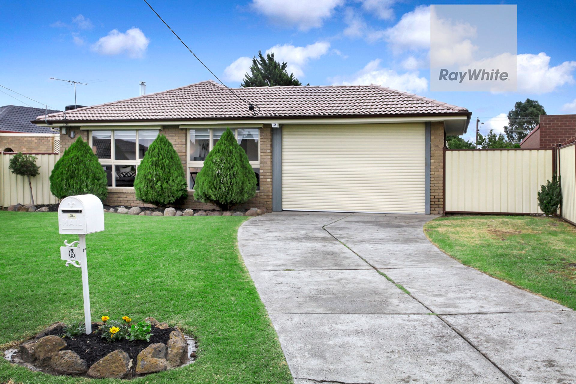 6 Chesney Court, Gladstone Park, VIC 3043