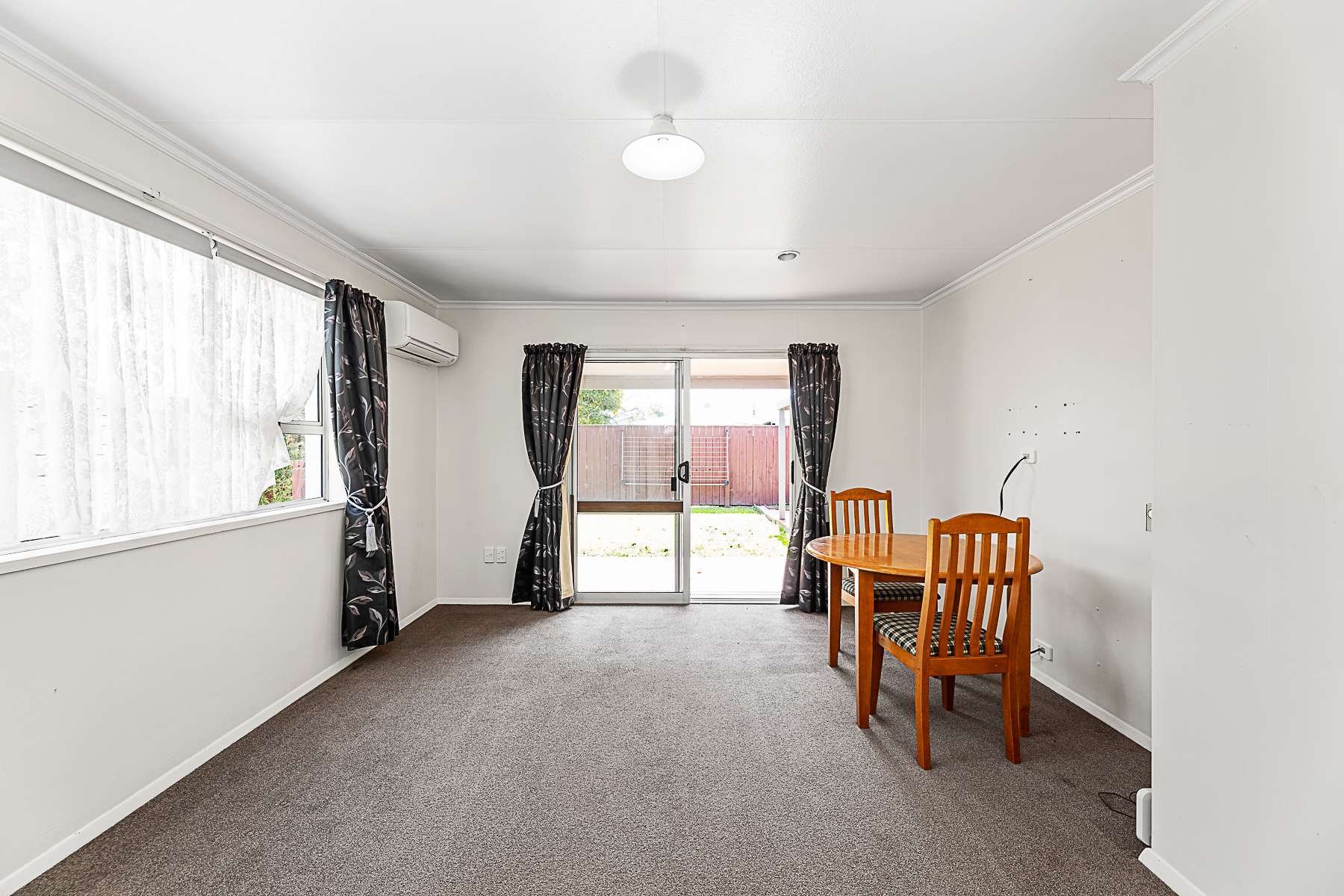 6D Glenroy Crescent photo 5