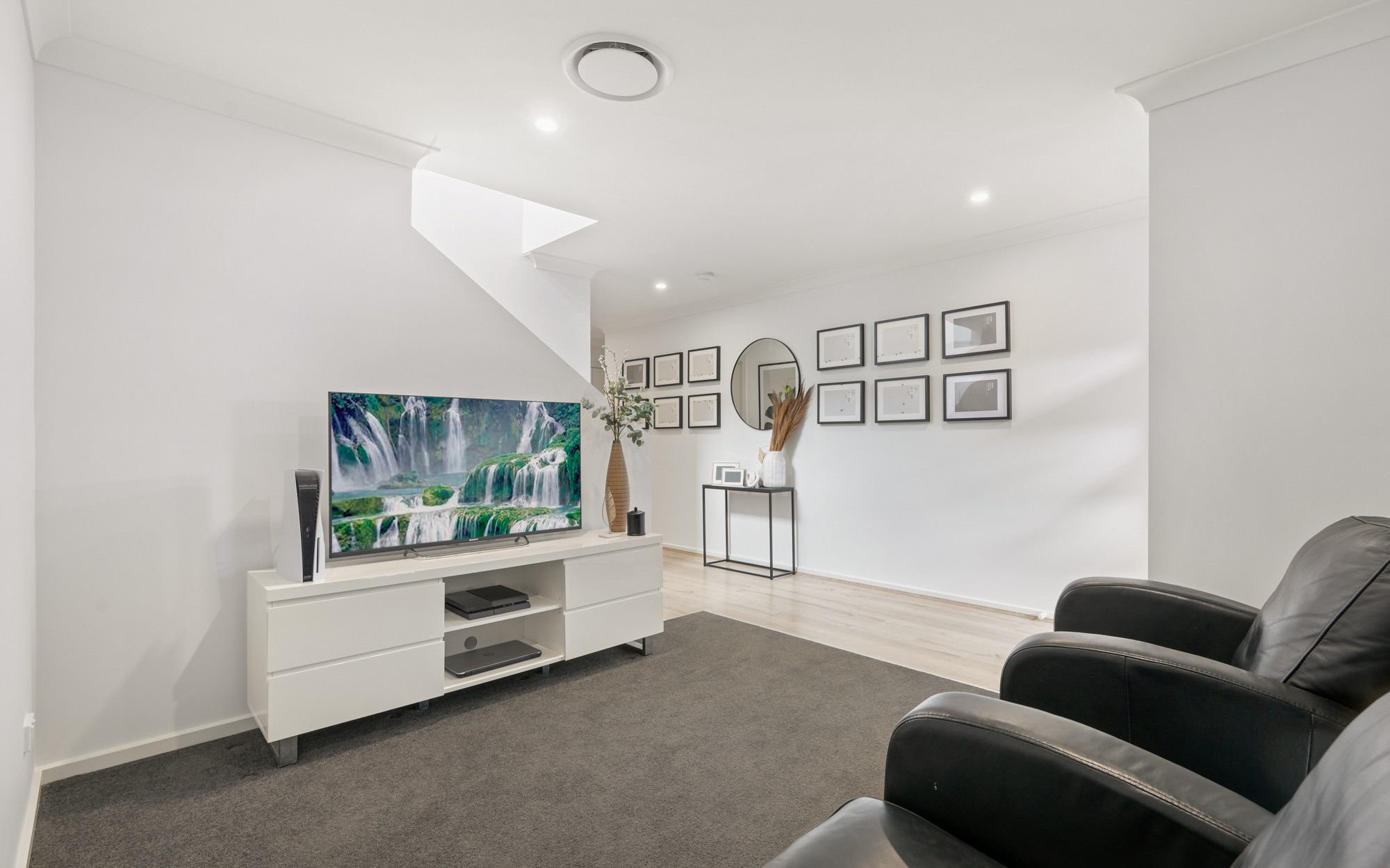 43 Jennings Crescent, Spring Farm, NSW 2570