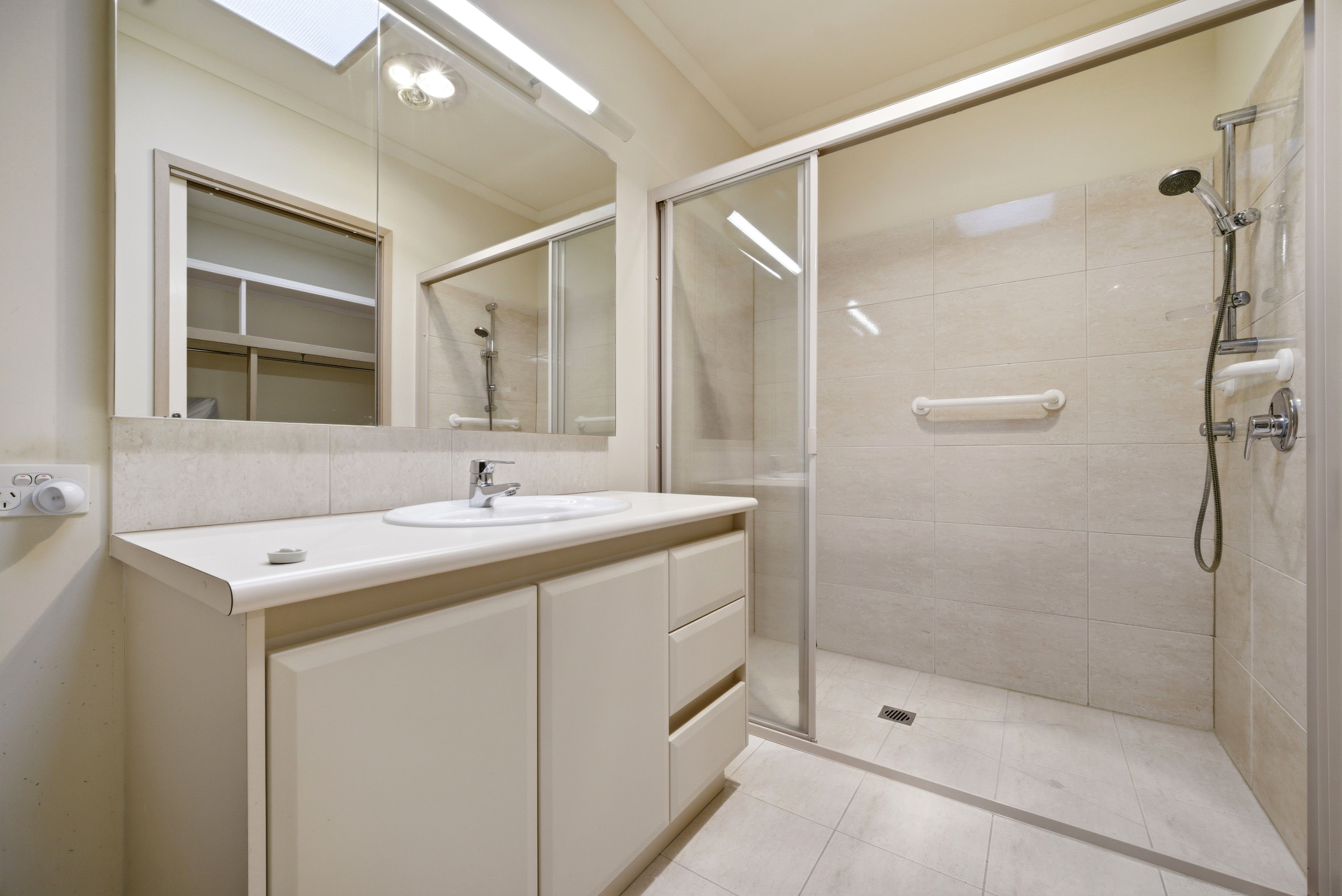 81/41 Craig Road — photo 13 of 23