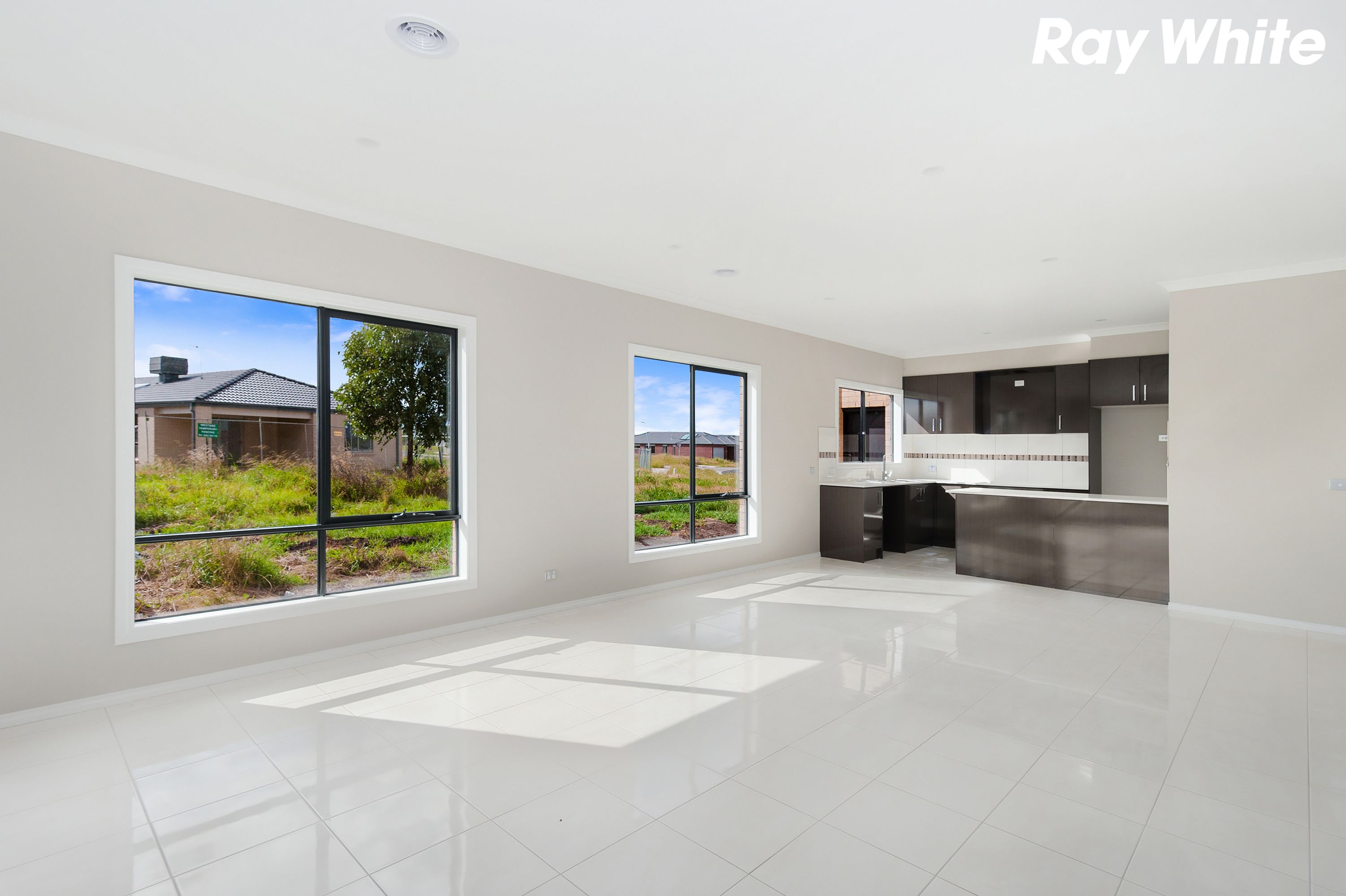 85 Park Orchard Drive, Pakenham, VIC 3810