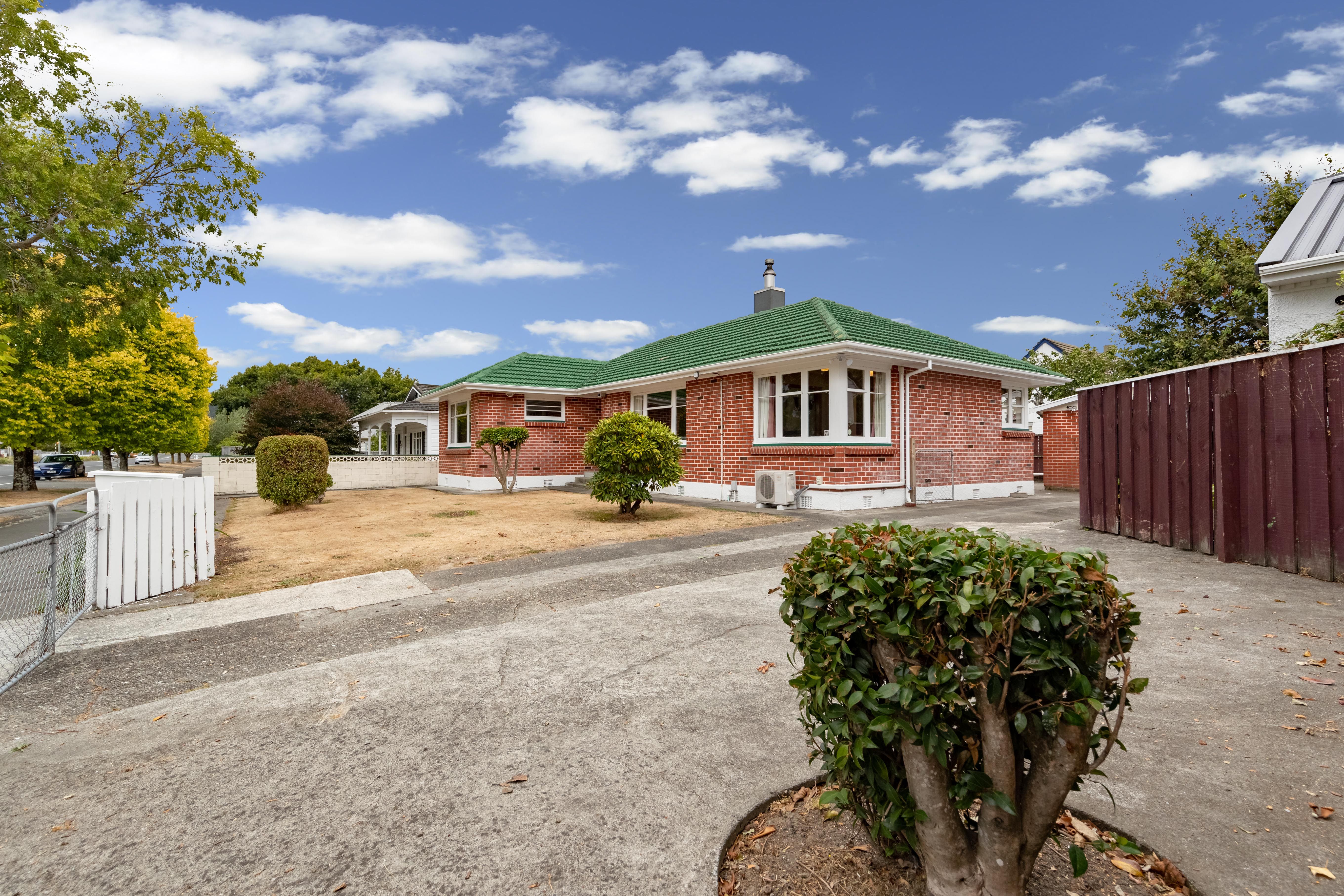 2A Sutherland Avenue, Silverstream, Upper Hutt City