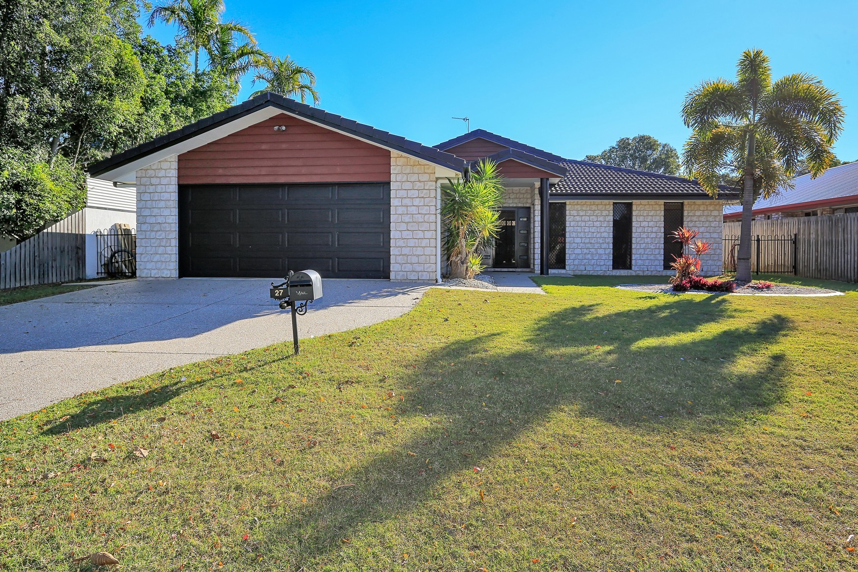 27 Oceanview Street, Point Vernon, QLD 4655