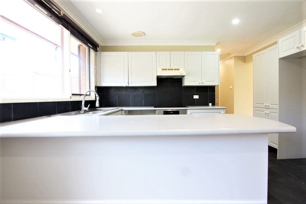 6 Cudgegong Road, Ruse, NSW 2560