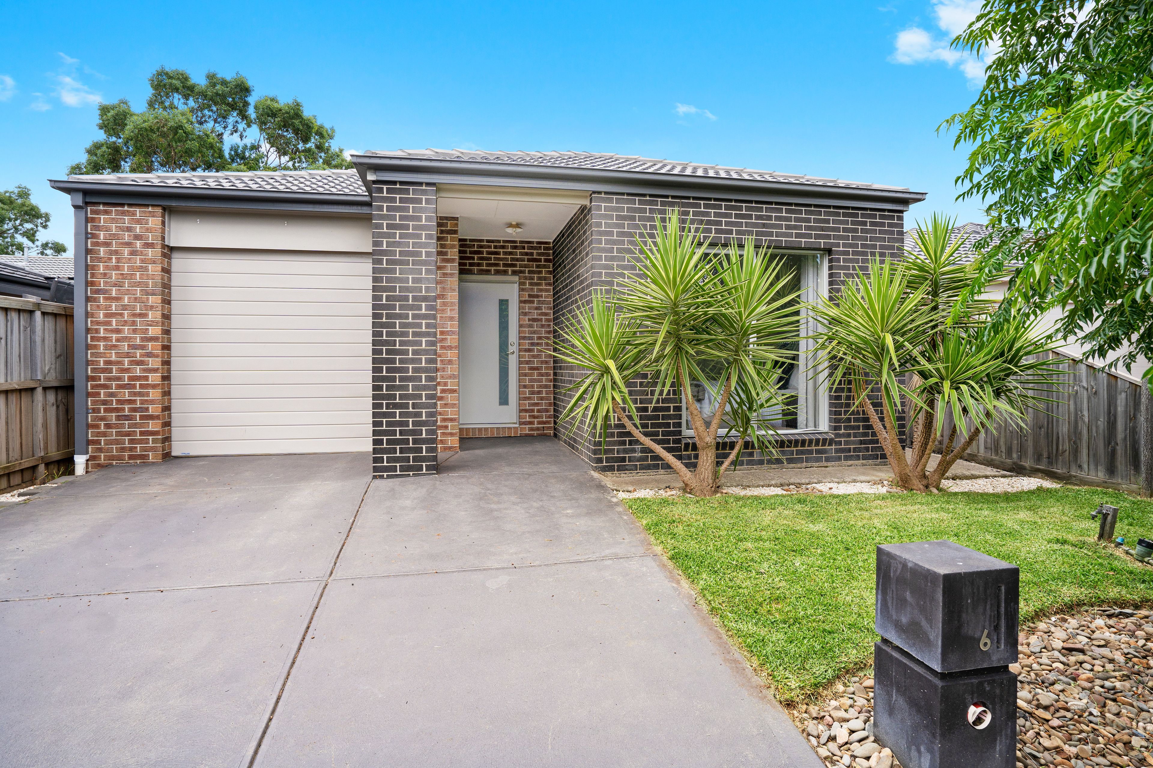 6 Silkwood Grove, South Morang, VIC 3752