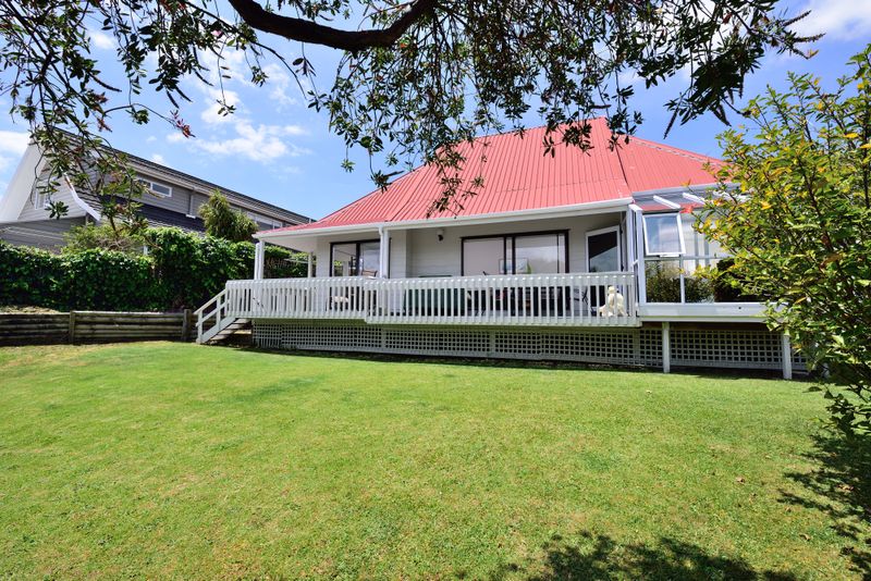 Xmas Sale! Bag a Bargain - Red Beach