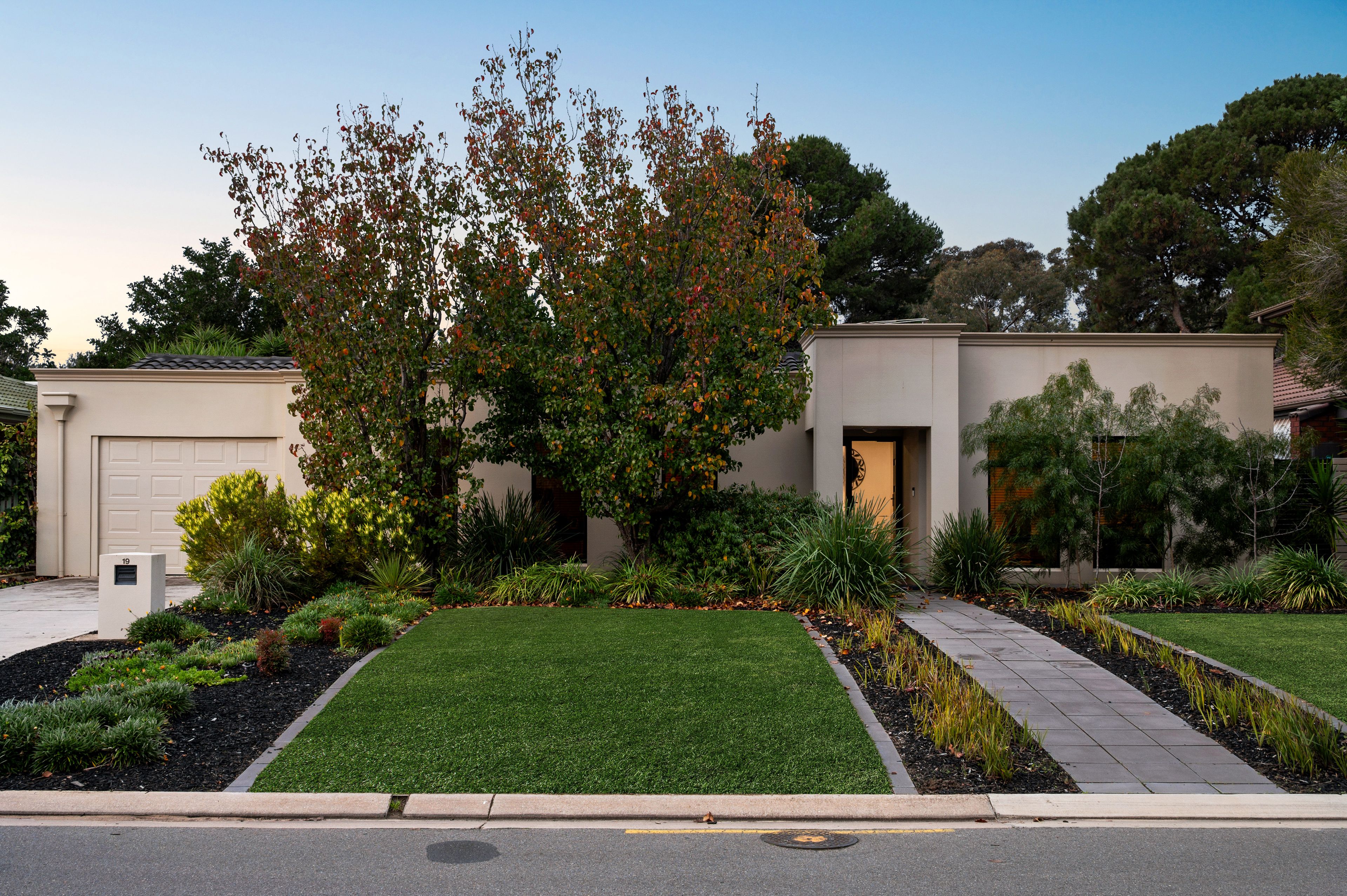 19 Mariners Crescent — photo from Ray White Albert Park