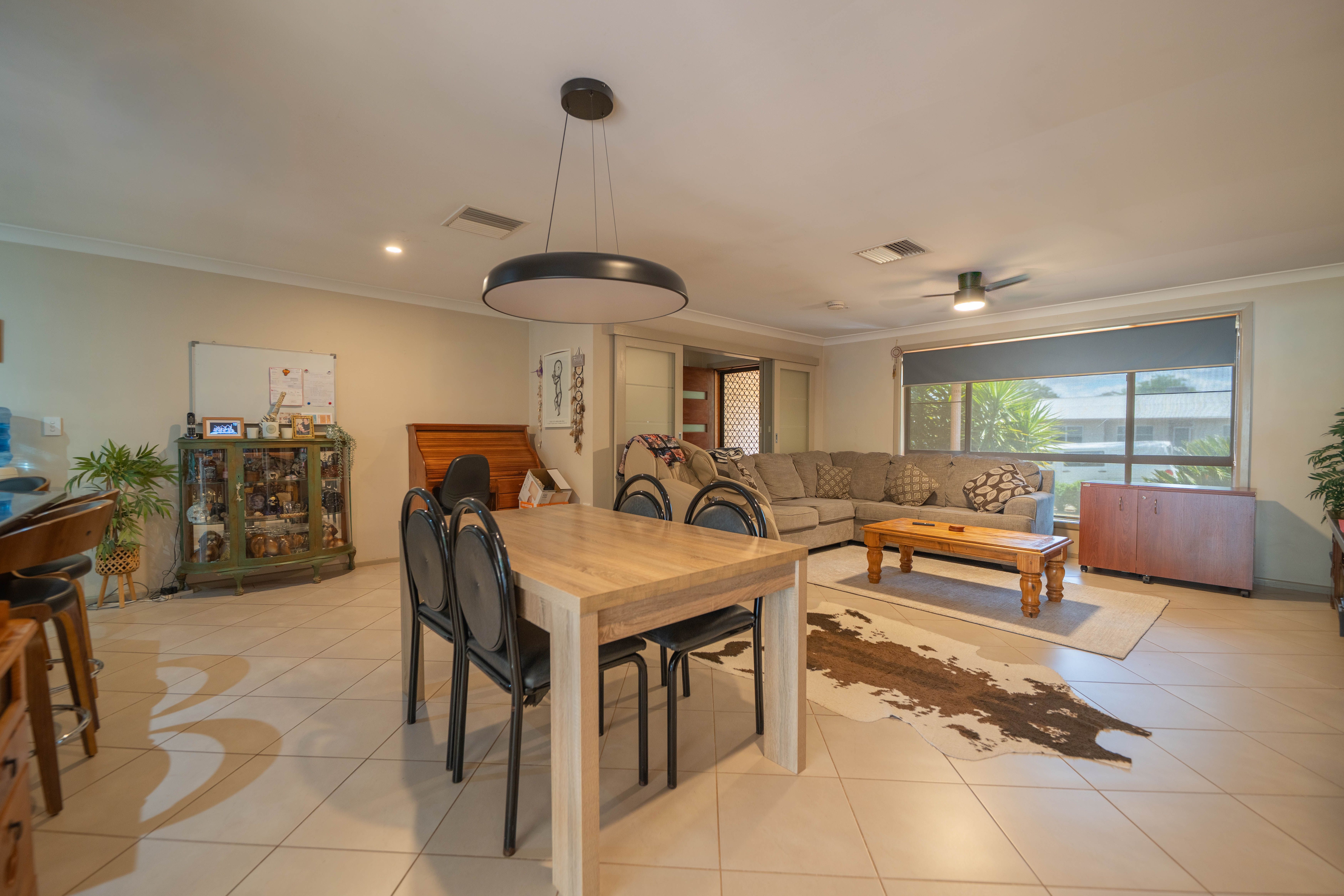9 Thornbury Street , Parkes NSW 2870