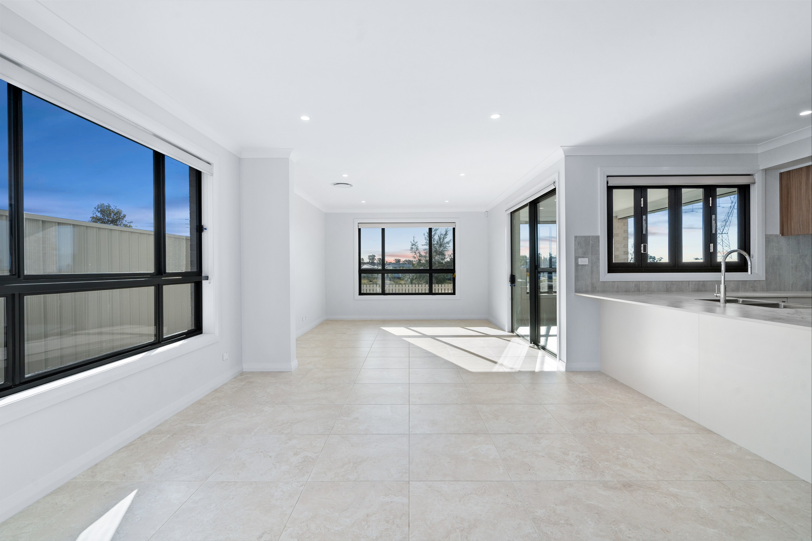 15 Belgravia Avenue, GLEDSWOOD HILLS, NSW 2557