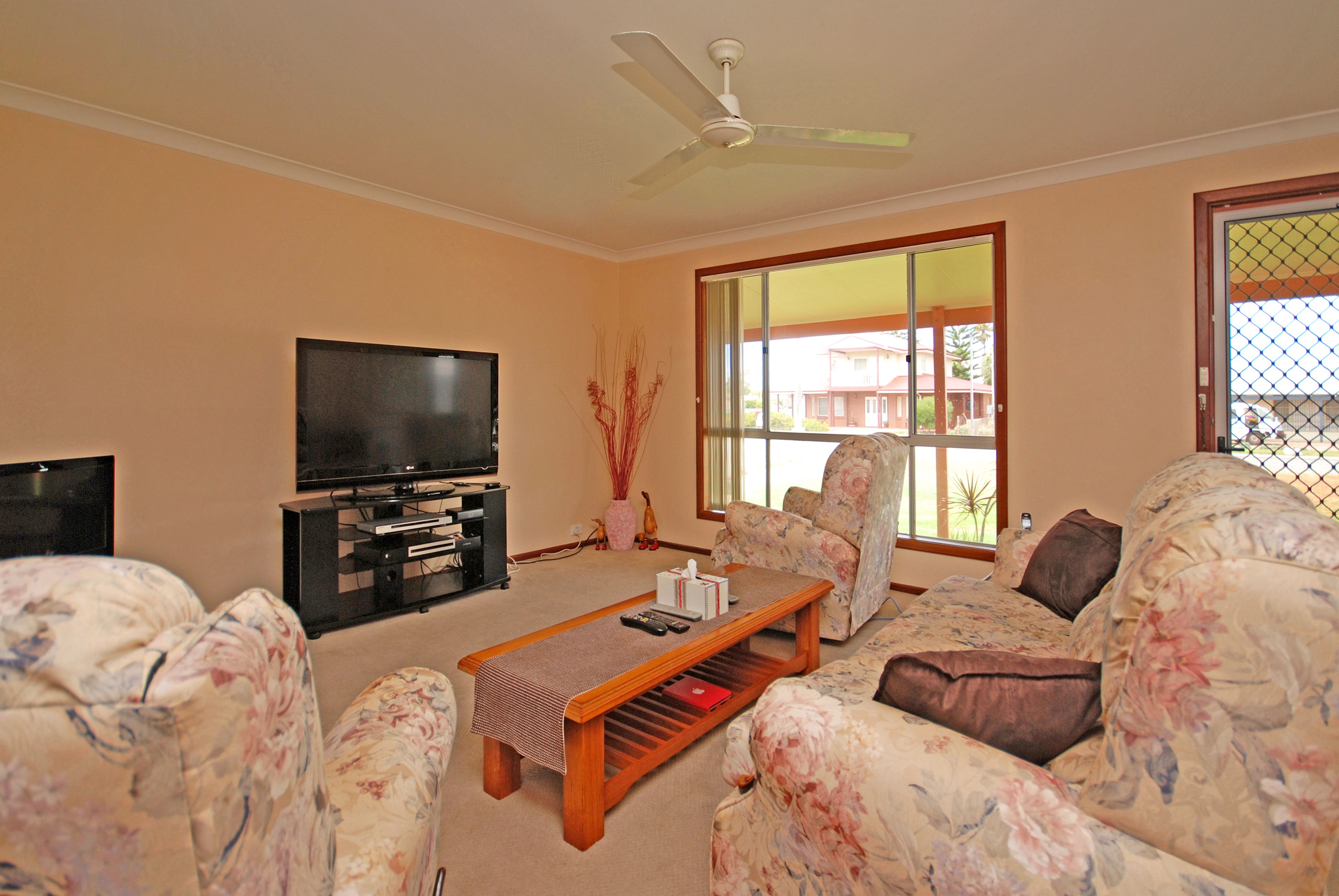 3 Coubrough Place, Jurien Bay, WA 6516